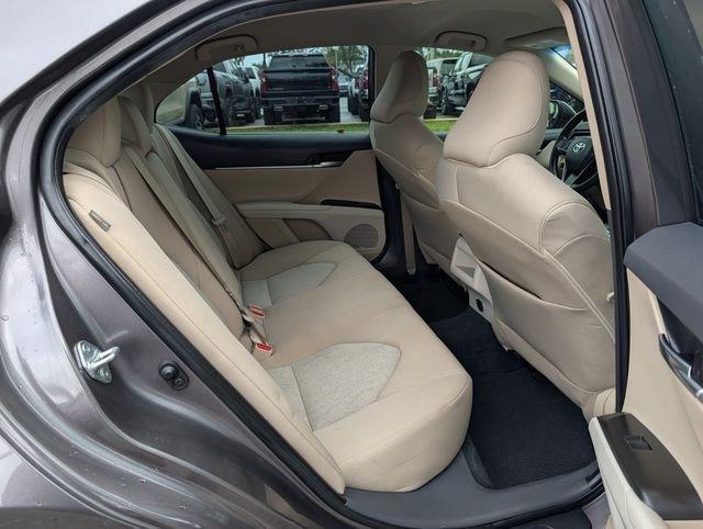 Toyota Camry Le Fwd 4D Sedan - Thumbnail 14