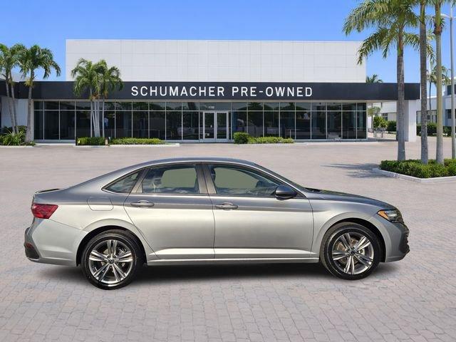 Volkswagen Jetta 1.5T Se Fwd 4D Sedan - Thumbnail 9