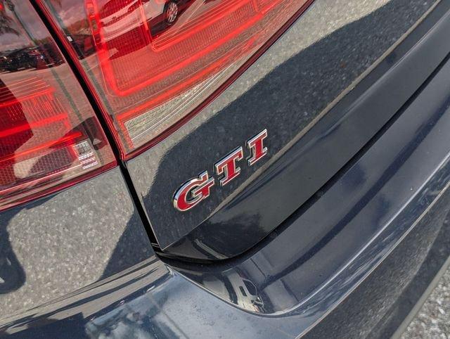 Volkswagen Golf Gti Fwd 4D Hatchback - Thumbnail 17