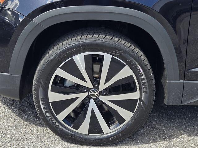 Volkswagen Taos 1.5T Se Fwd 4D Sport Utility - Thumbnail 12