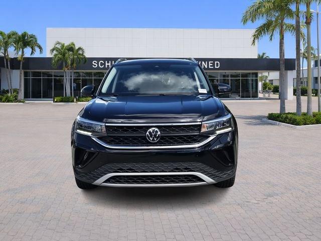 Volkswagen Taos 1.5T Se Fwd 4D Sport Utility - Thumbnail 3