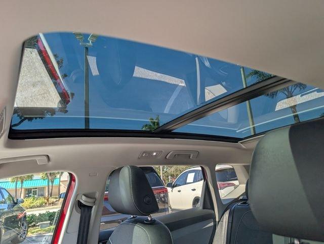 Volkswagen Taos 1.5T Se Fwd 4D Sport Utility - Thumbnail 14