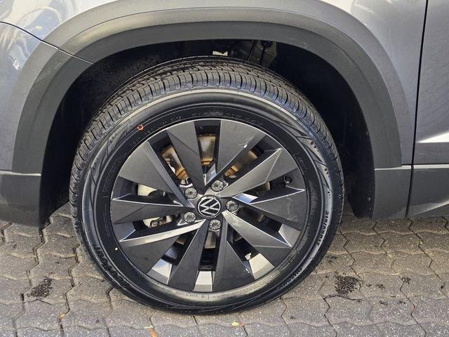 Volkswagen Taos 1.5T S Fwd 4D Sport Utility - Thumbnail 11