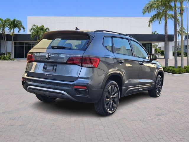 Volkswagen Taos 1.5T S Fwd 4D Sport Utility - Thumbnail 8