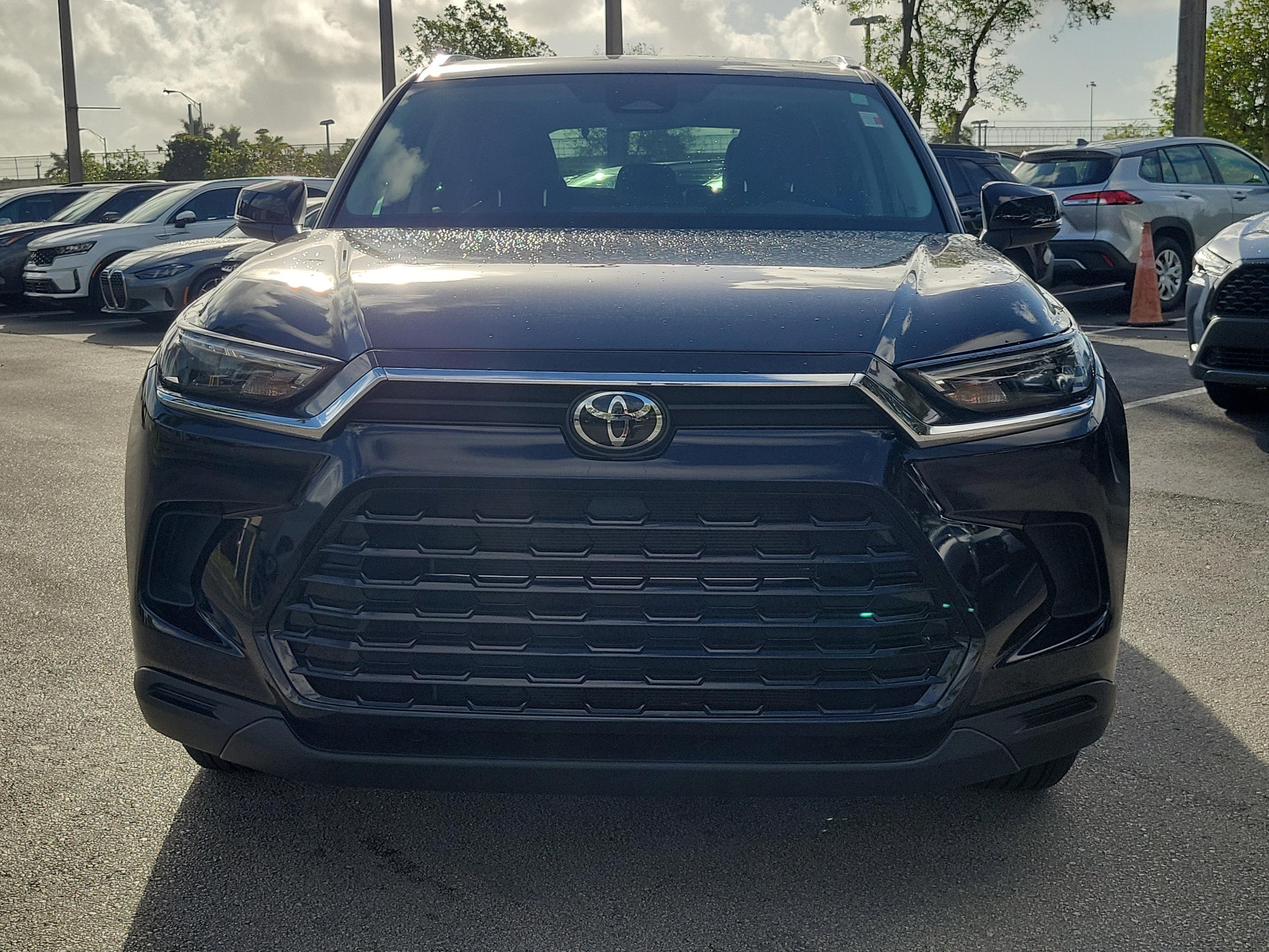 Toyota Grand Highlander Xle Fwd - Thumbnail 3