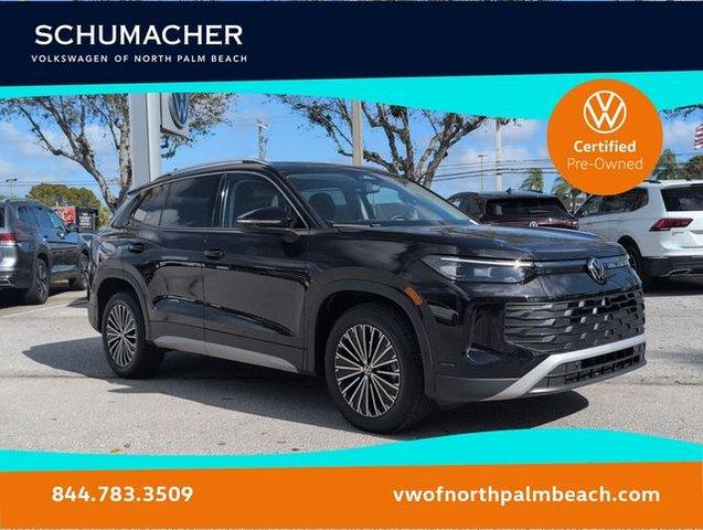 Volkswagen Tiguan 2.0T S Fwd 4D Sport Utility - View 1