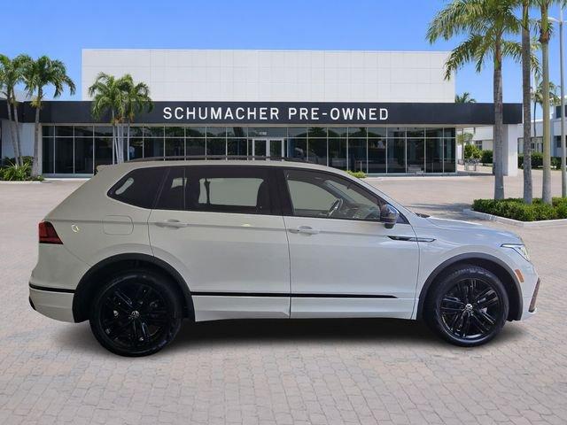 Volkswagen Tiguan 2.0T Se R-Line Black Fwd 4D Sport Utility - Thumbnail 9