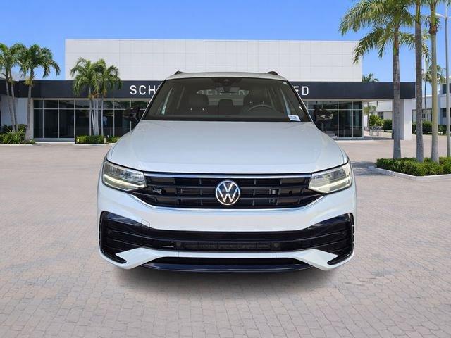 Volkswagen Tiguan 2.0T Se R-Line Black Fwd 4D Sport Utility - Thumbnail 3