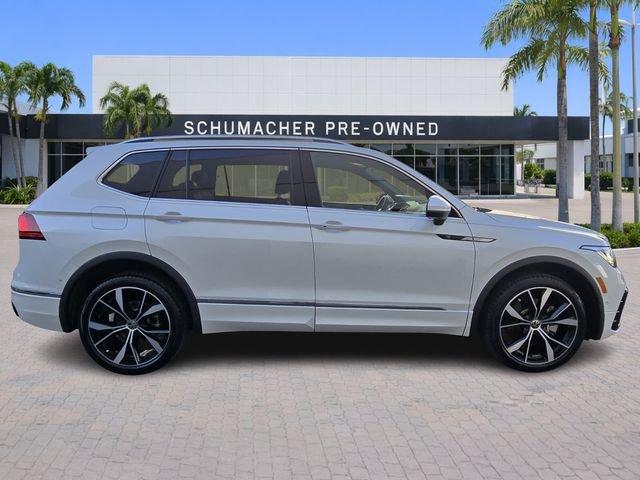 Volkswagen Tiguan 2.0T Sel R-Line With Navigation & Awd - Thumbnail 9