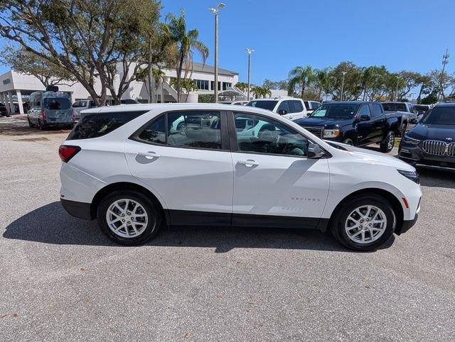 Chevrolet Equinox Ls Fwd 4D Sport Utility - Thumbnail 9