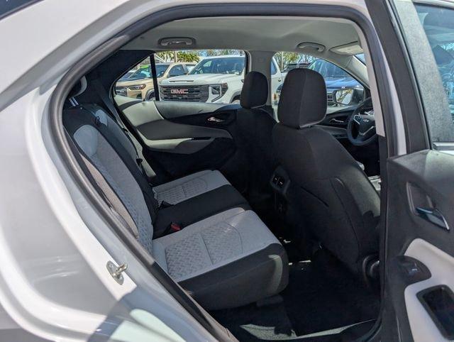 Chevrolet Equinox Ls Fwd 4D Sport Utility - Thumbnail 19