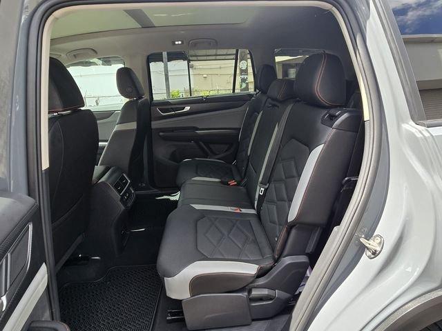 Volkswagen Atlas 2.0T Peak Edition Awd - Thumbnail 16