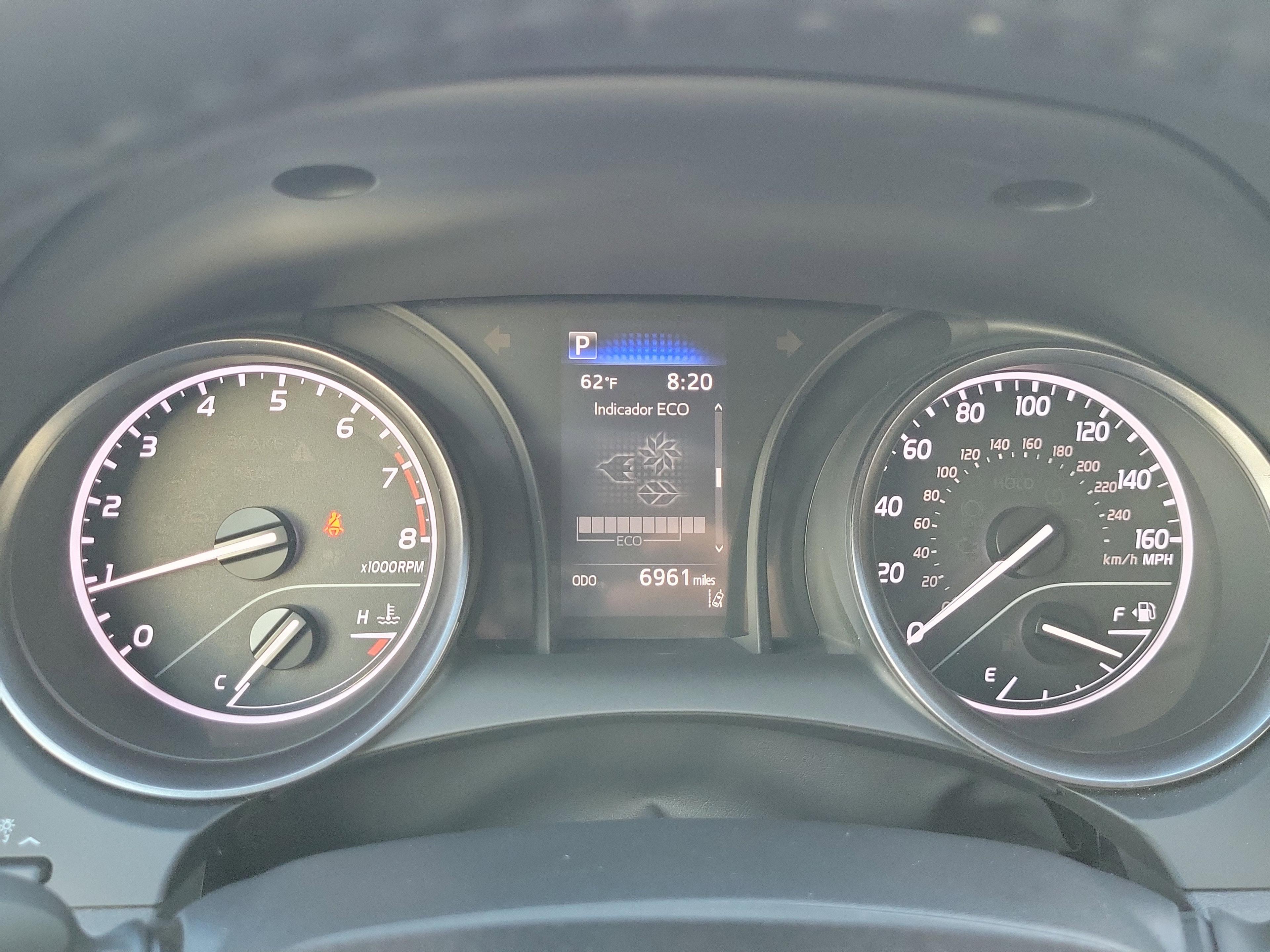 Toyota Camry Se Fwd - Thumbnail 18