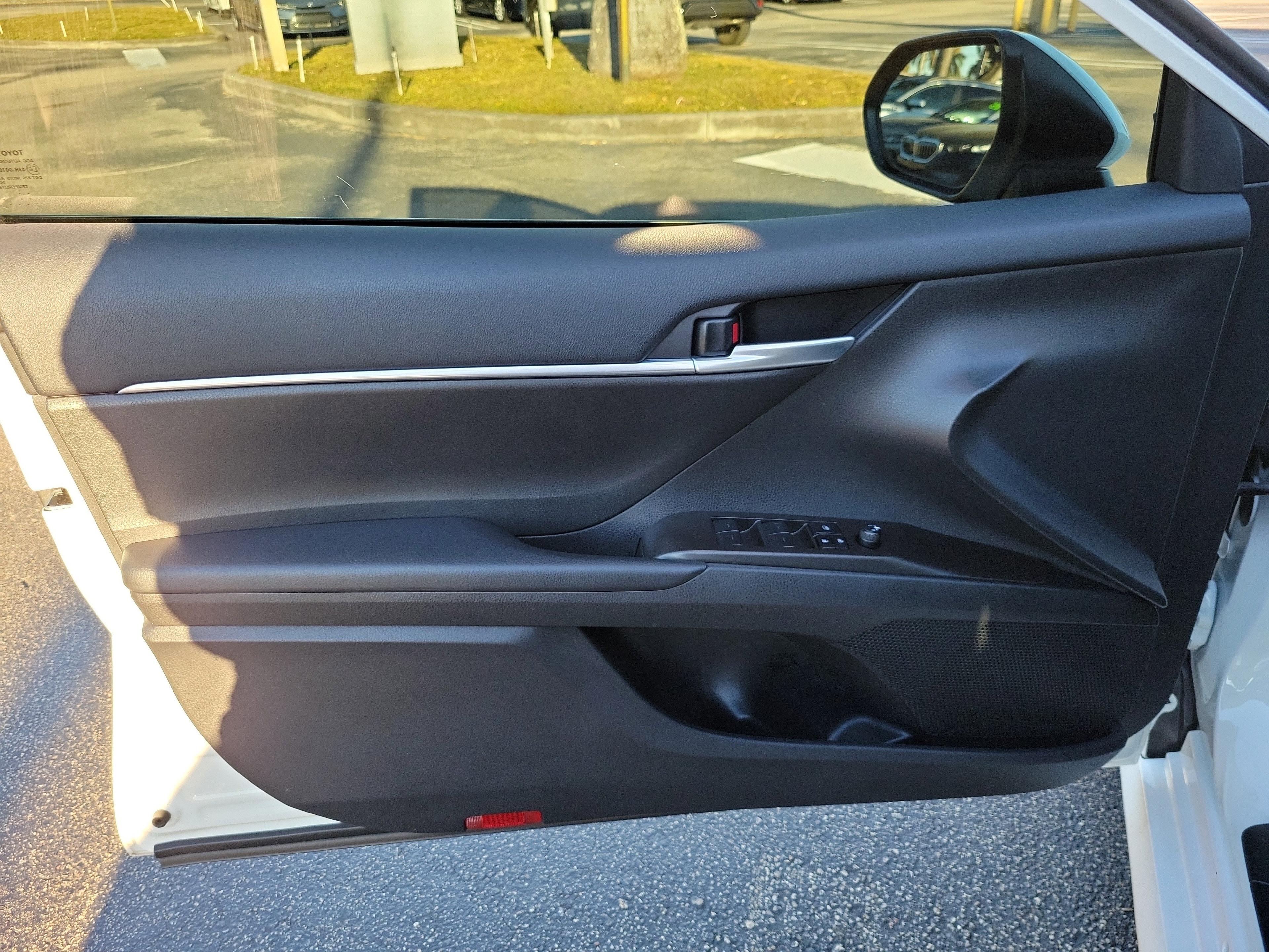 Toyota Camry Le Fwd - Thumbnail 14