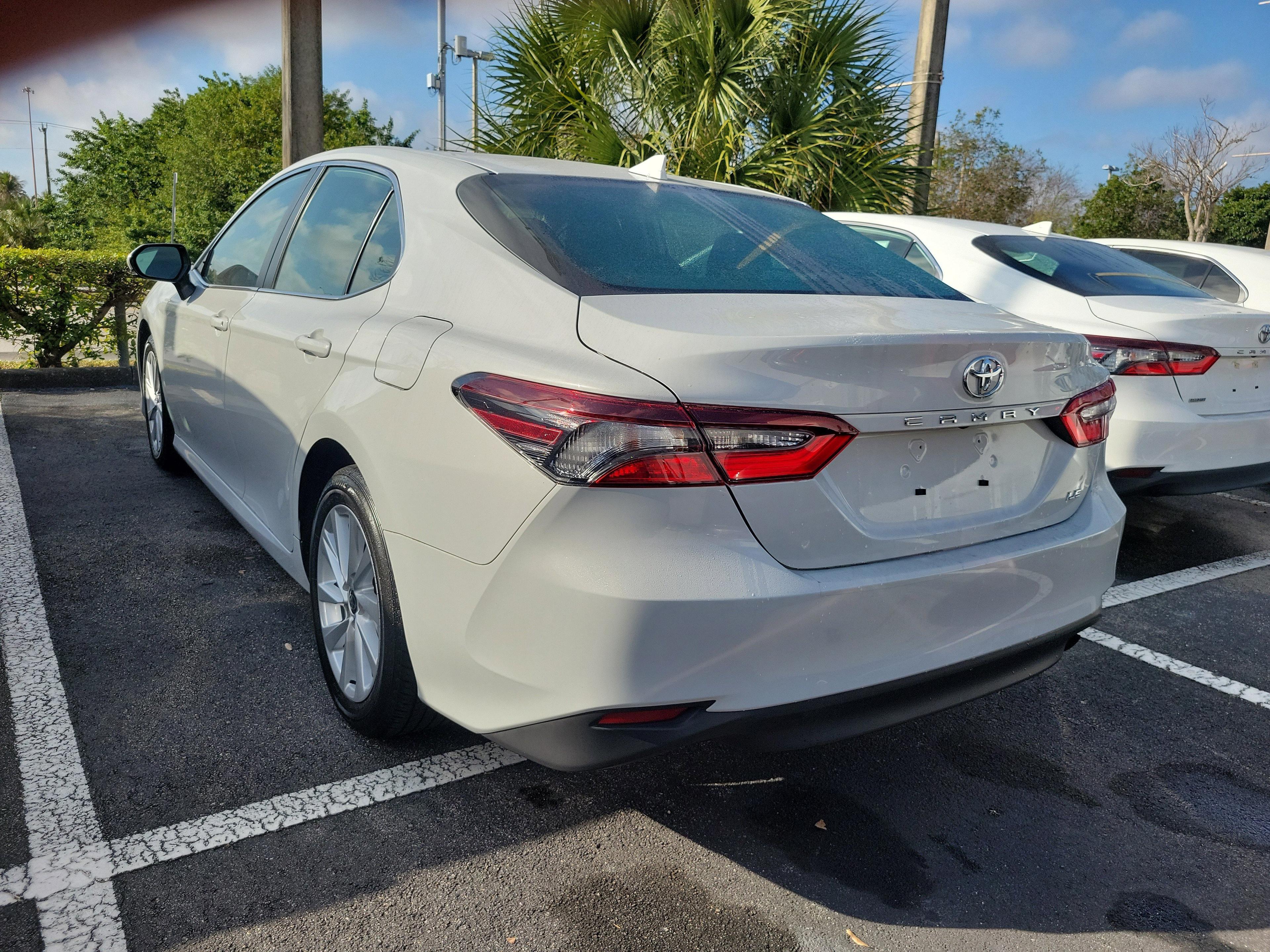 Toyota Camry Le Fwd - Thumbnail 7