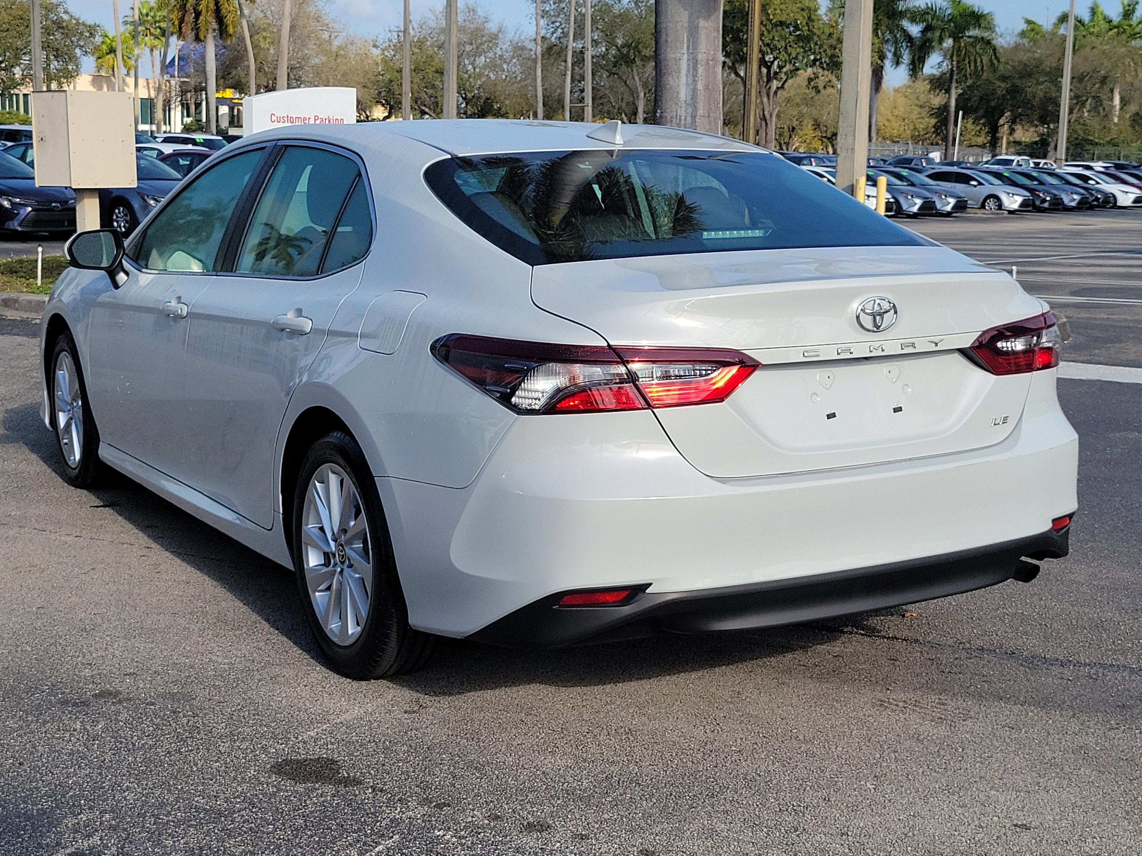 Toyota Camry Le Fwd - Thumbnail 7