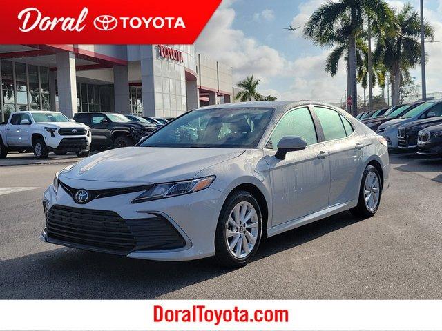 Toyota Camry Le Fwd - View 1