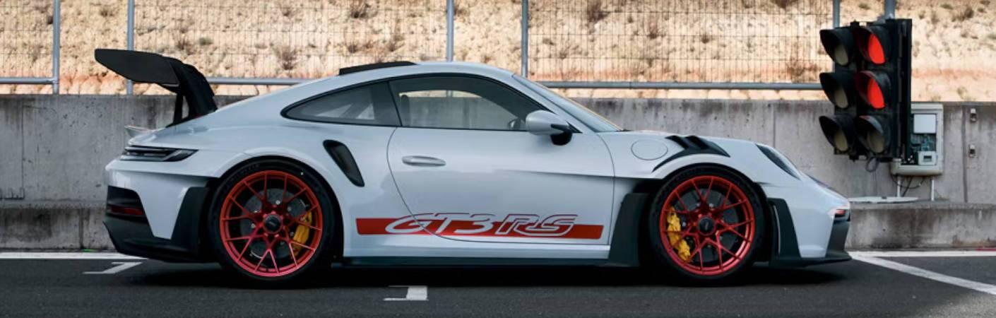 Porsche 911 Gt3 Rs Redefines Precision Driving Near Miami - View 1