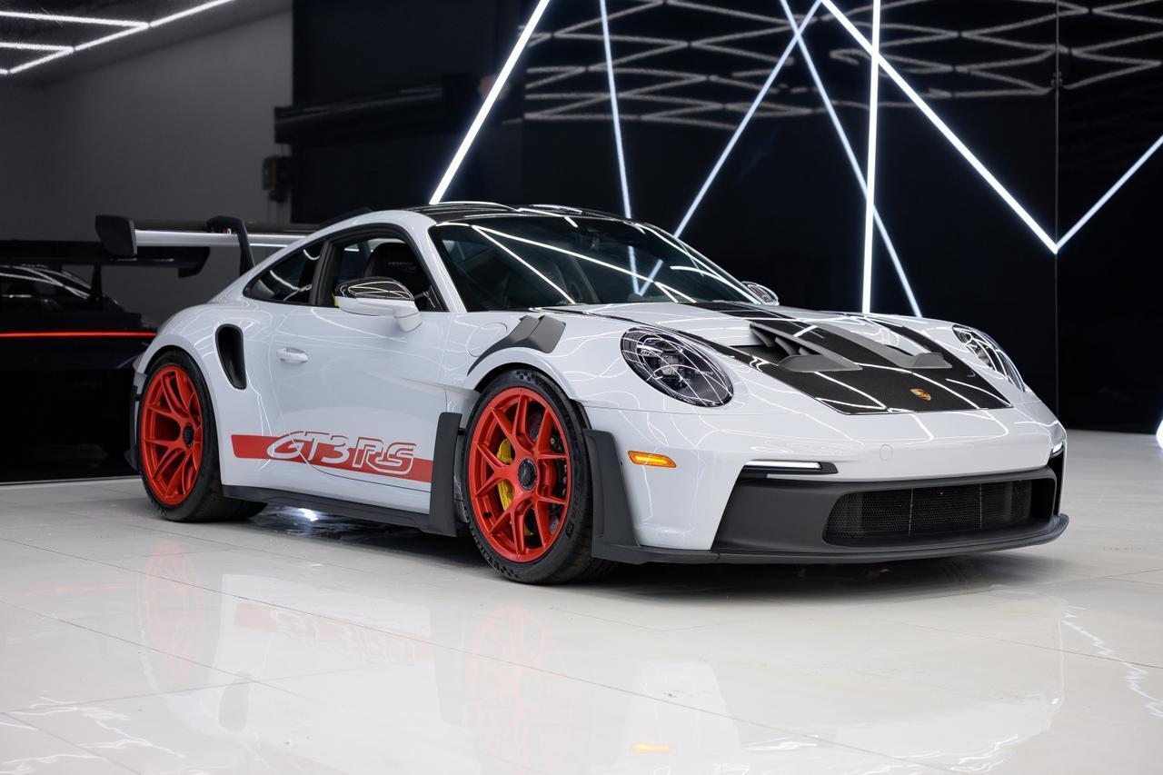 Porsche 911 Gt3 Rs Redefines Precision Driving Near Miami - Thumbnail 8