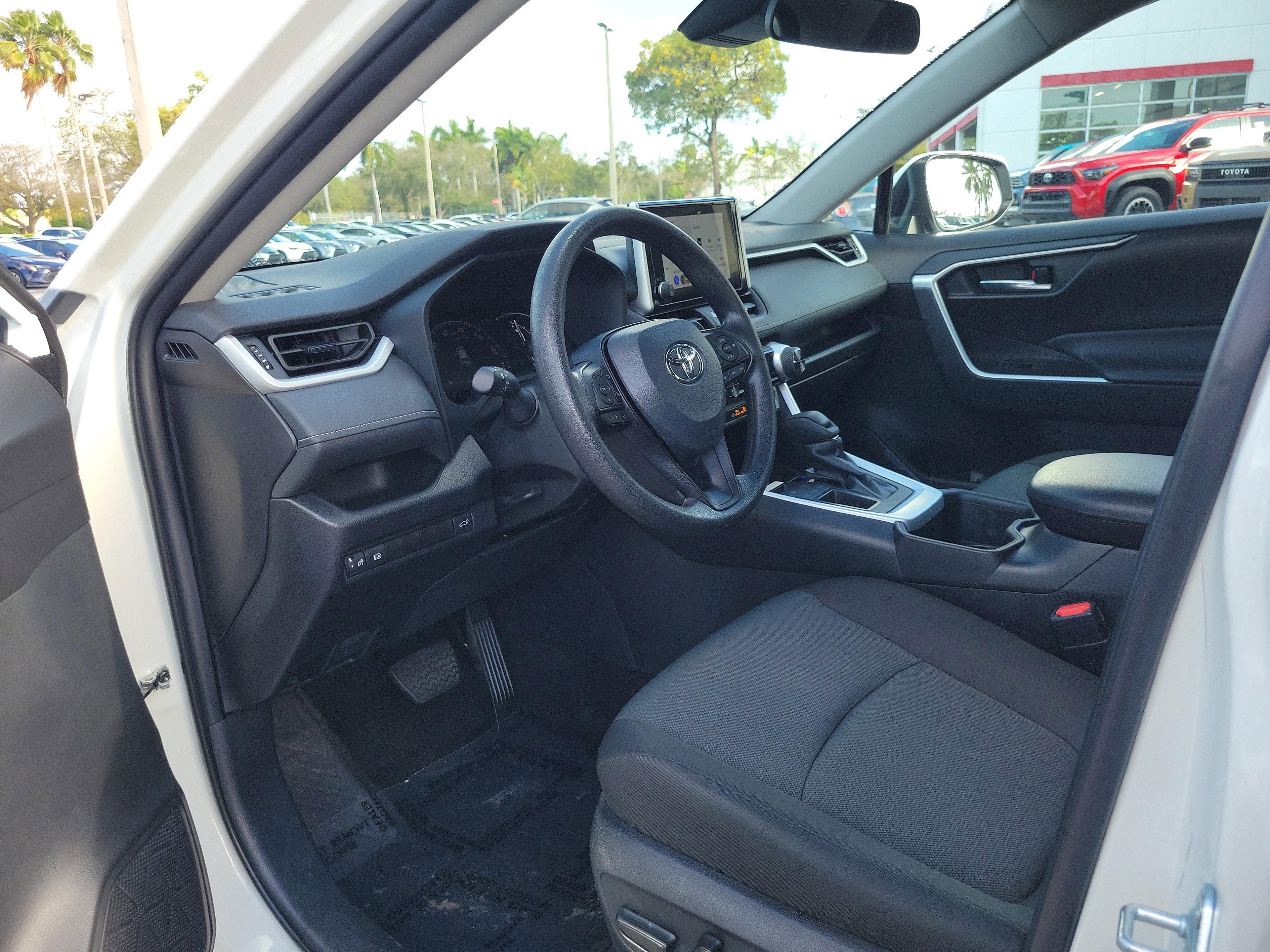 Toyota Rav4 Xle Fwd - Thumbnail 11