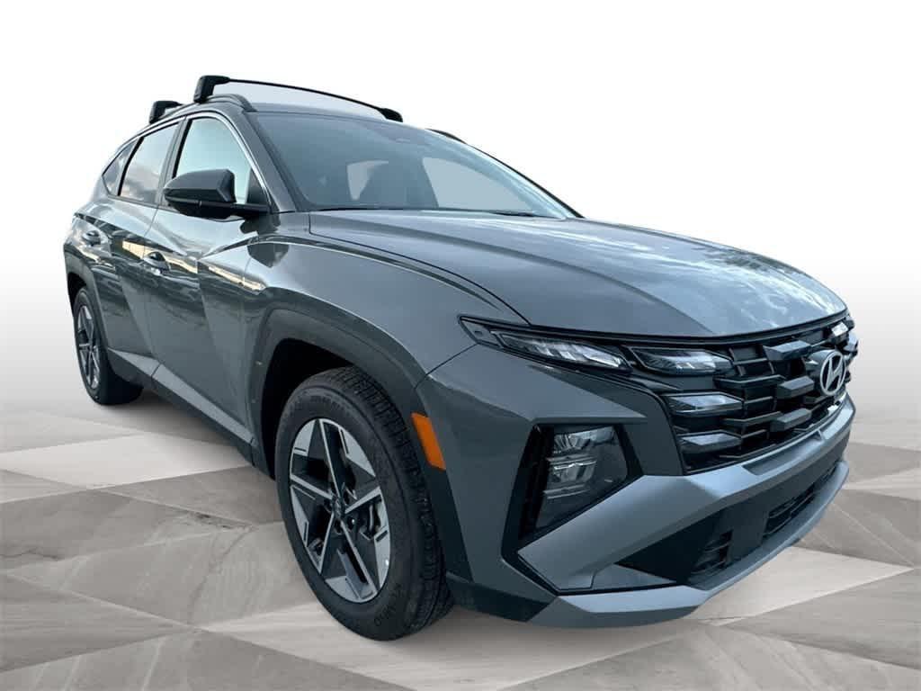 Hyundai Tucson Sel Fwd Fwd Sport Utility - Thumbnail 2