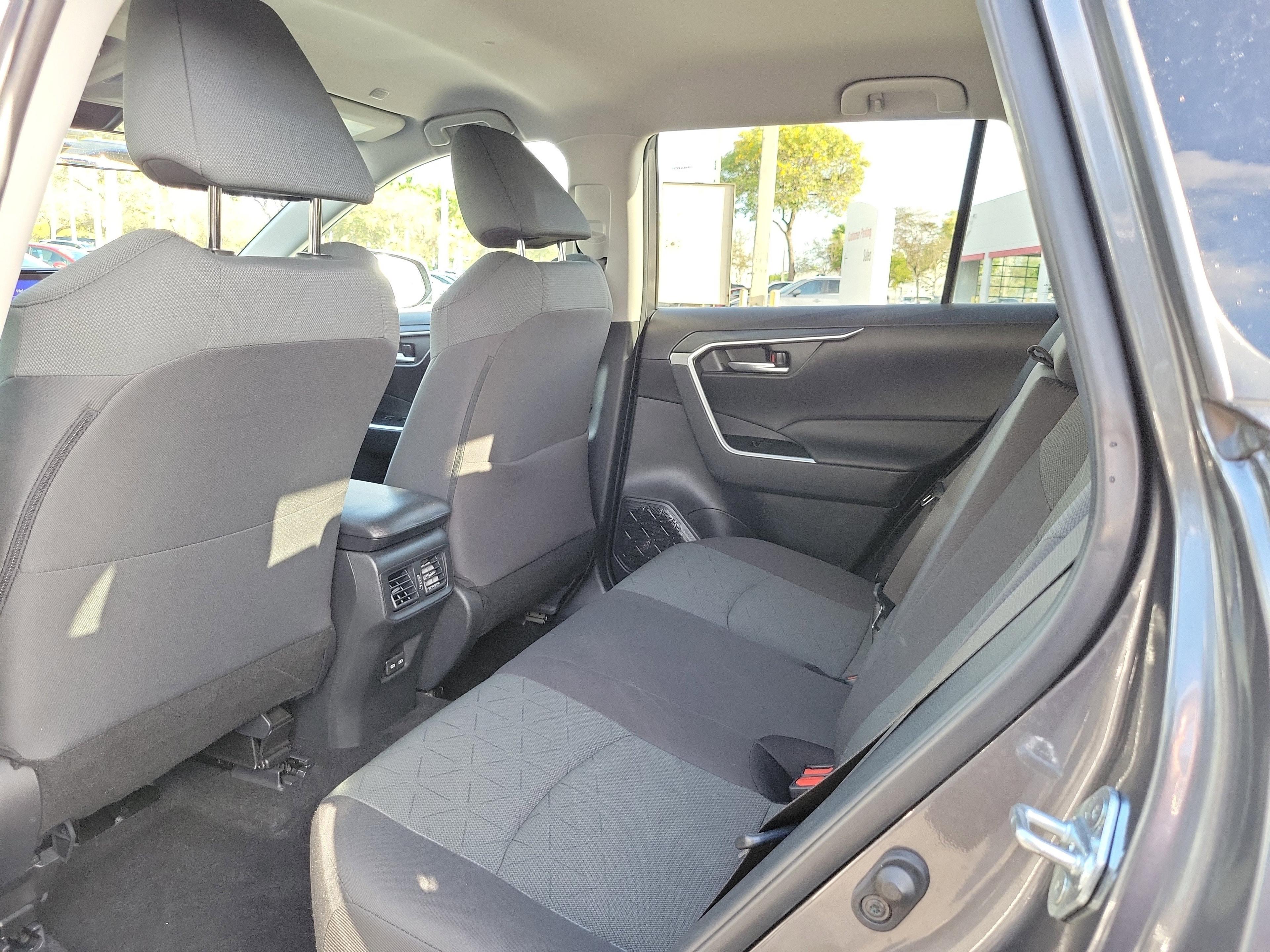 Toyota Rav4 Xle Fwd - Thumbnail 11