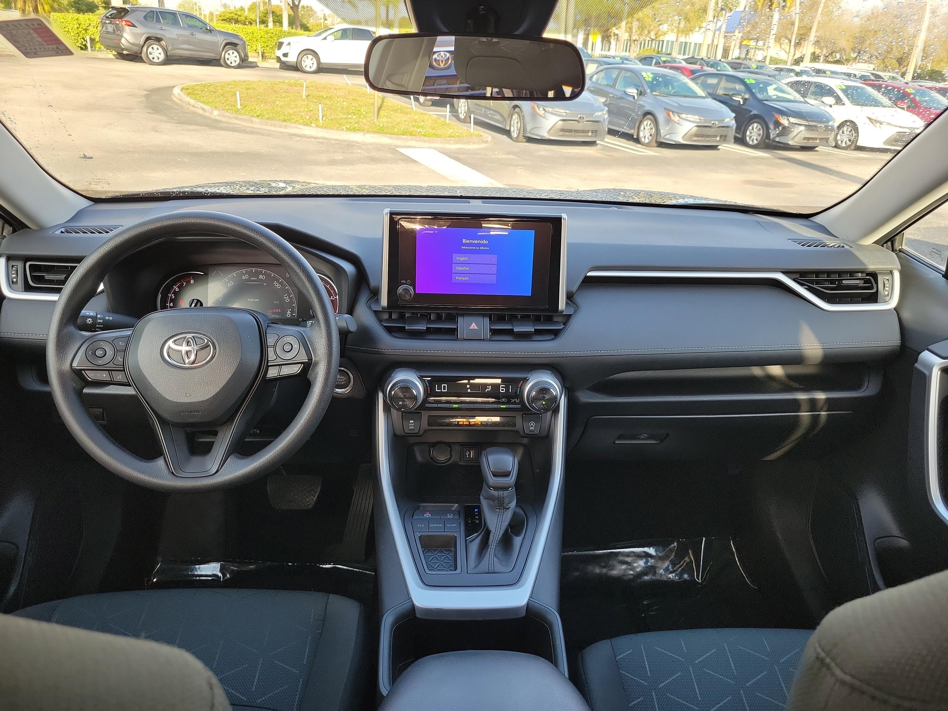 Toyota Rav4 Xle Fwd - Thumbnail 12