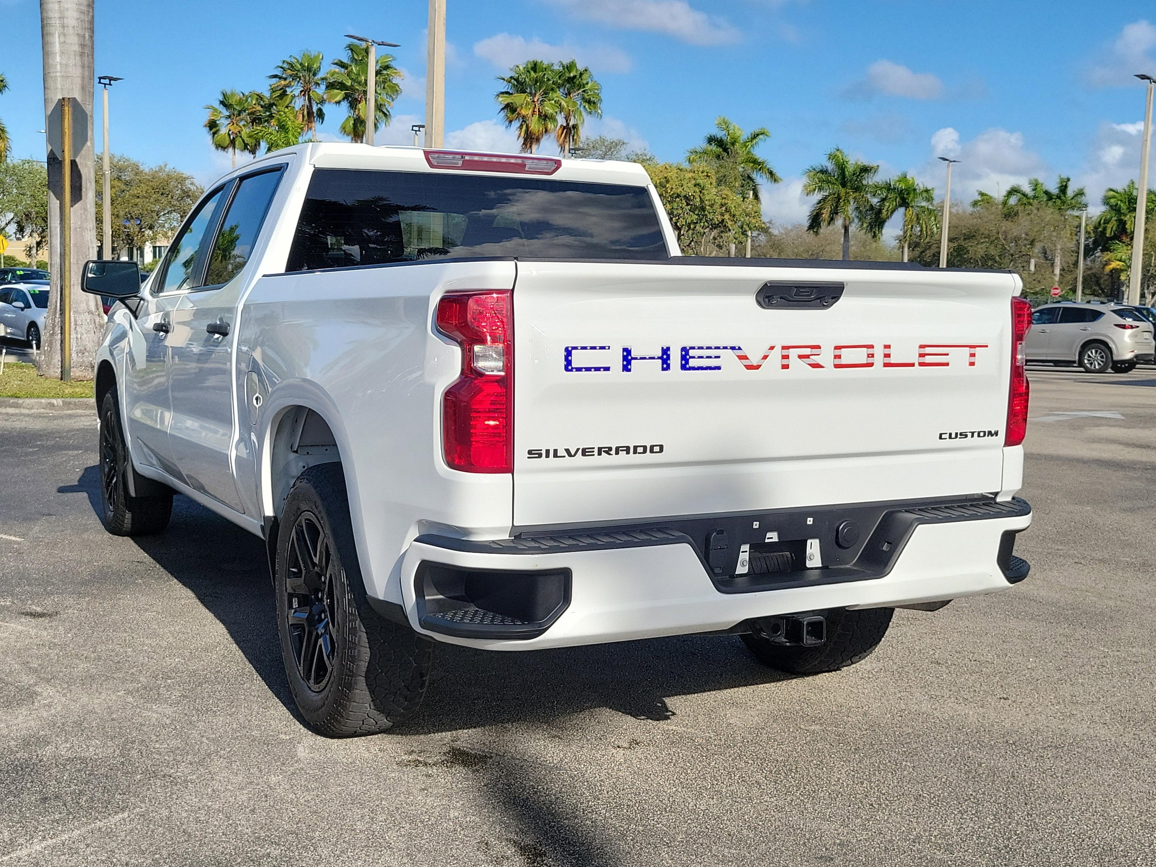 Chevrolet Silverado 1500 Custom Rwd Crew Cab - Thumbnail 7