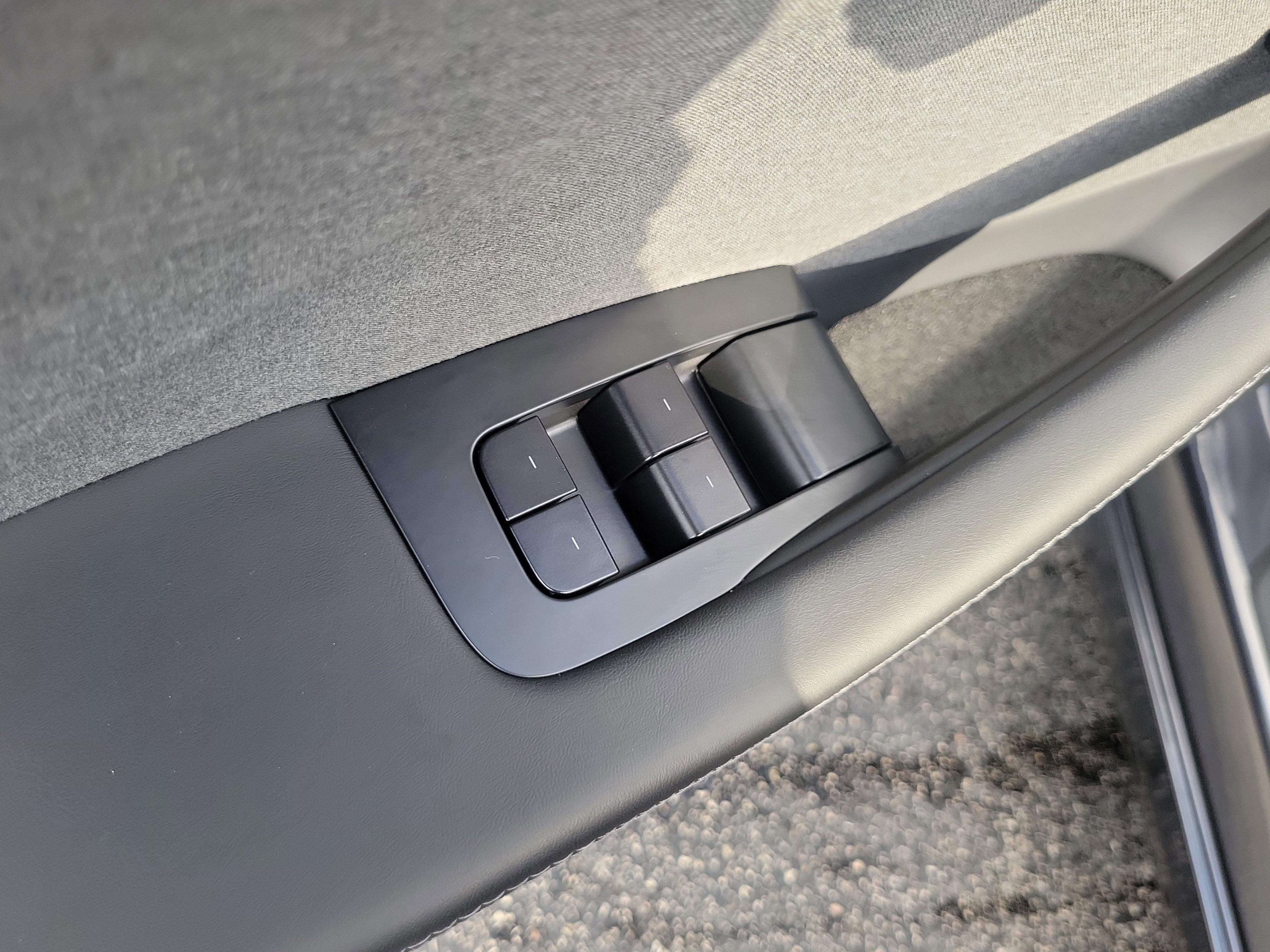 Tesla Model 3 Long Range Rwd - Thumbnail 15