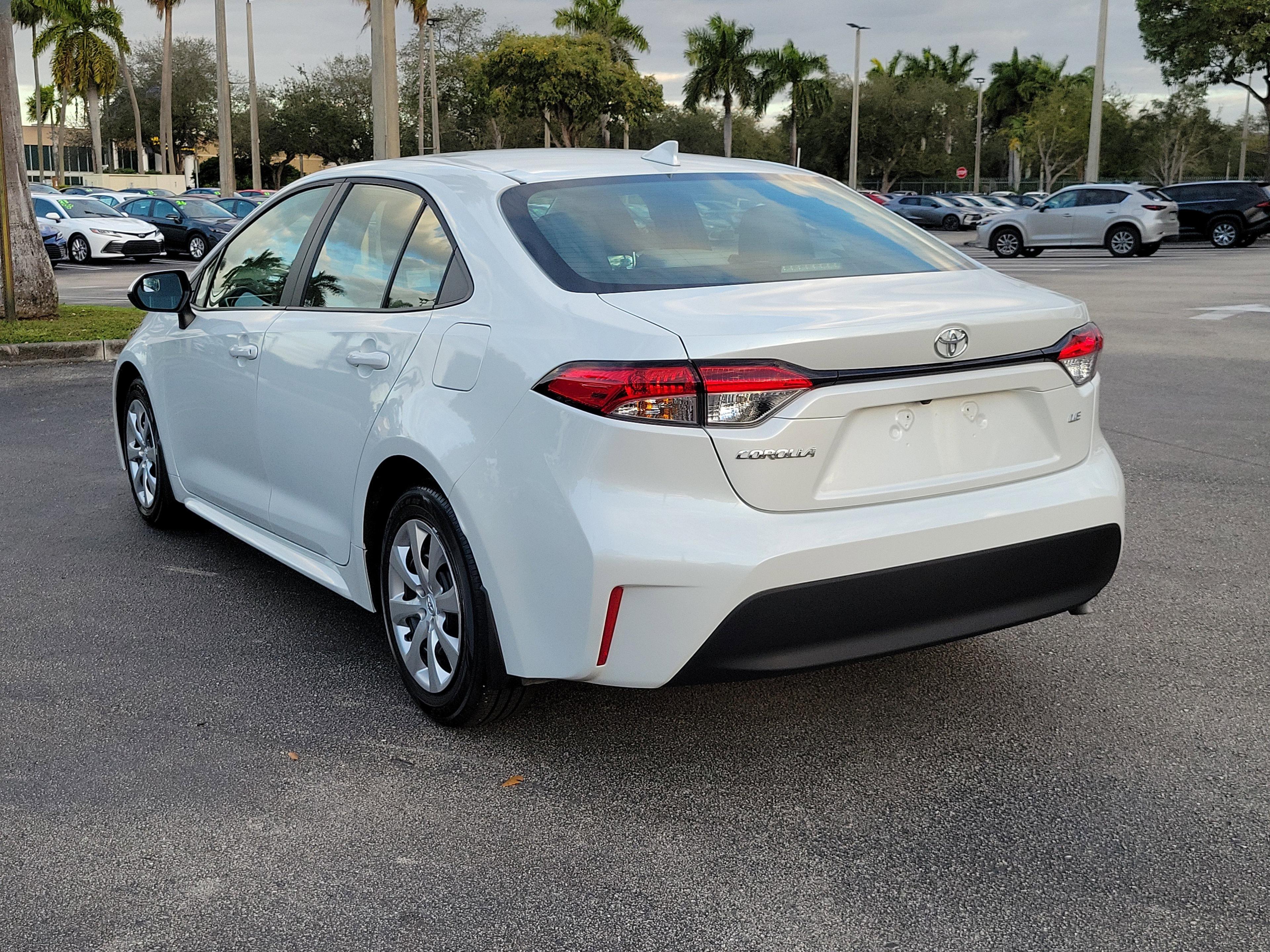 Toyota Corolla Le Fwd - Thumbnail 7