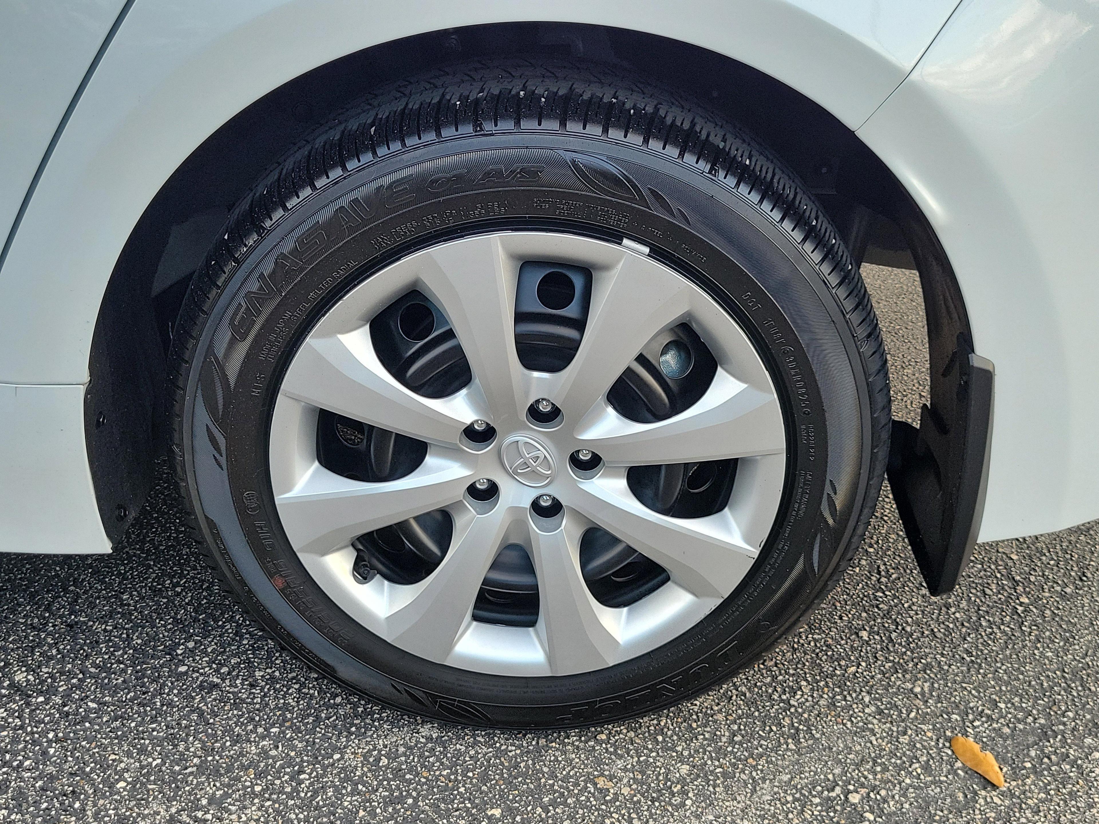 Toyota Corolla Le Fwd - Thumbnail 8