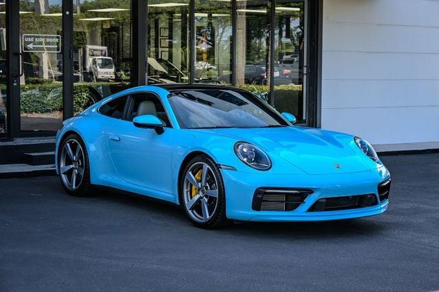 Porsche 911 Carrera S Coupe - View 1