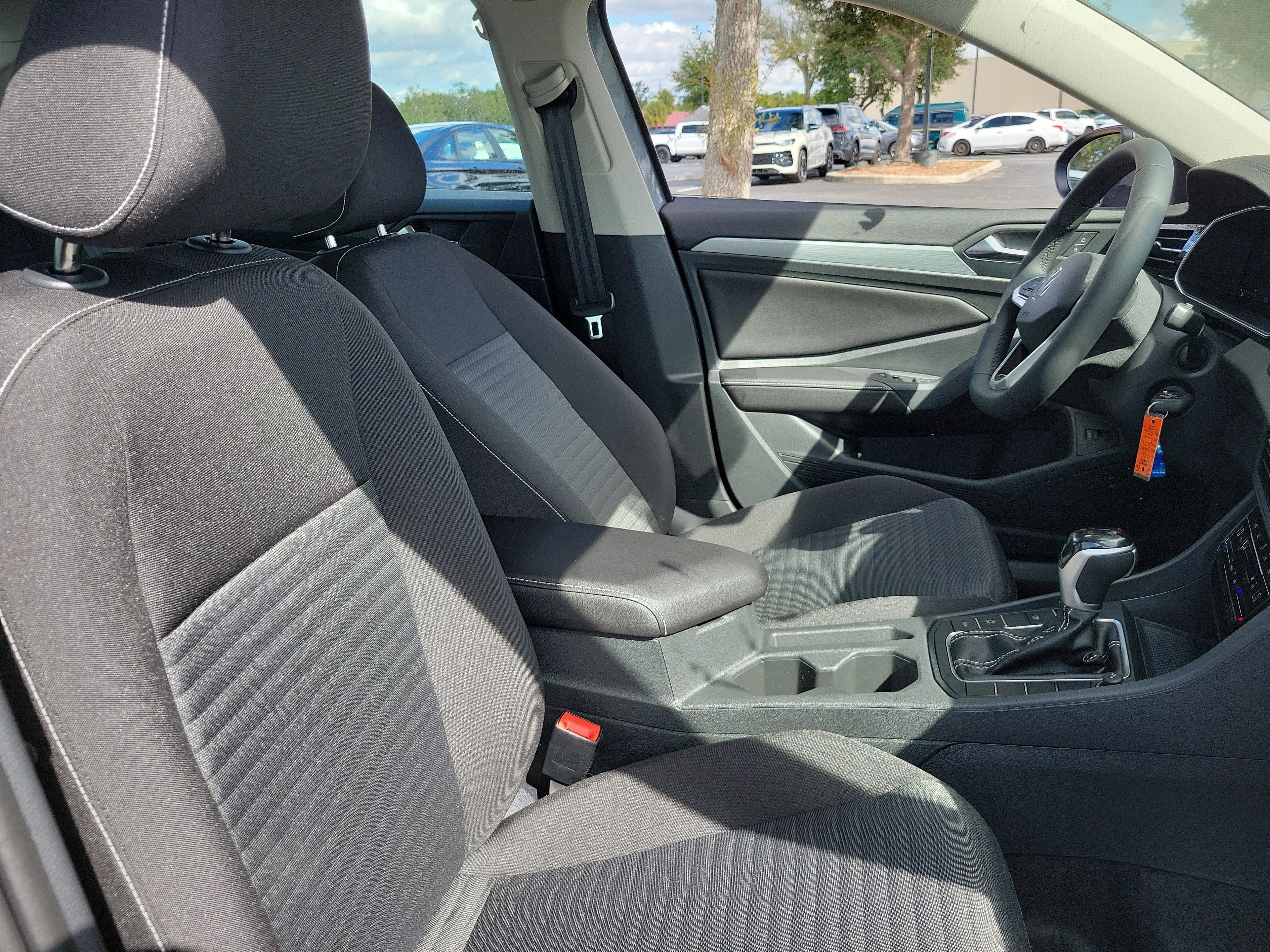 Volkswagen Jetta 1.5T S Fwd 4D Sedan - Thumbnail 7