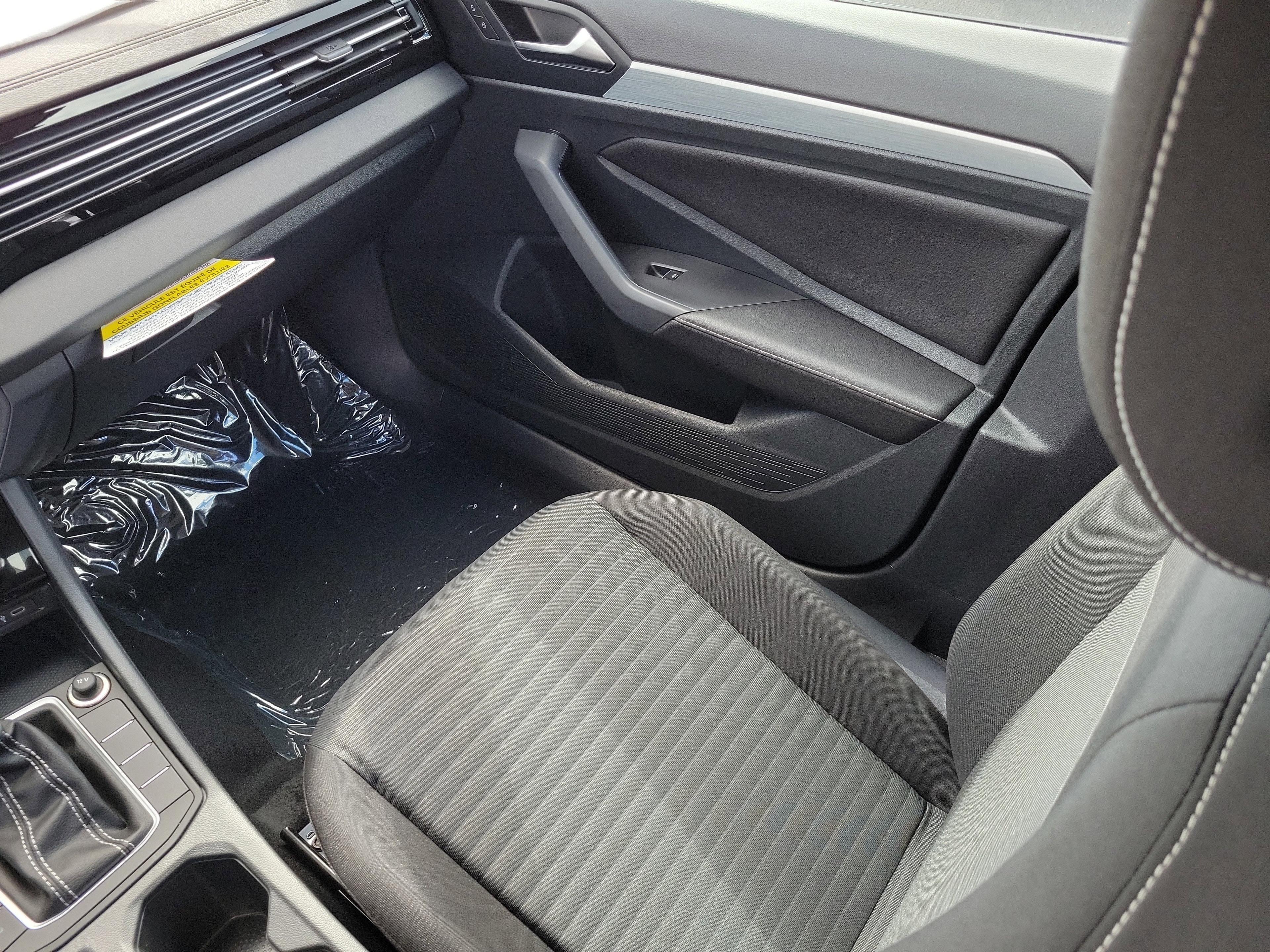 Volkswagen Jetta 1.5T S Fwd 4D Sedan - Thumbnail 5