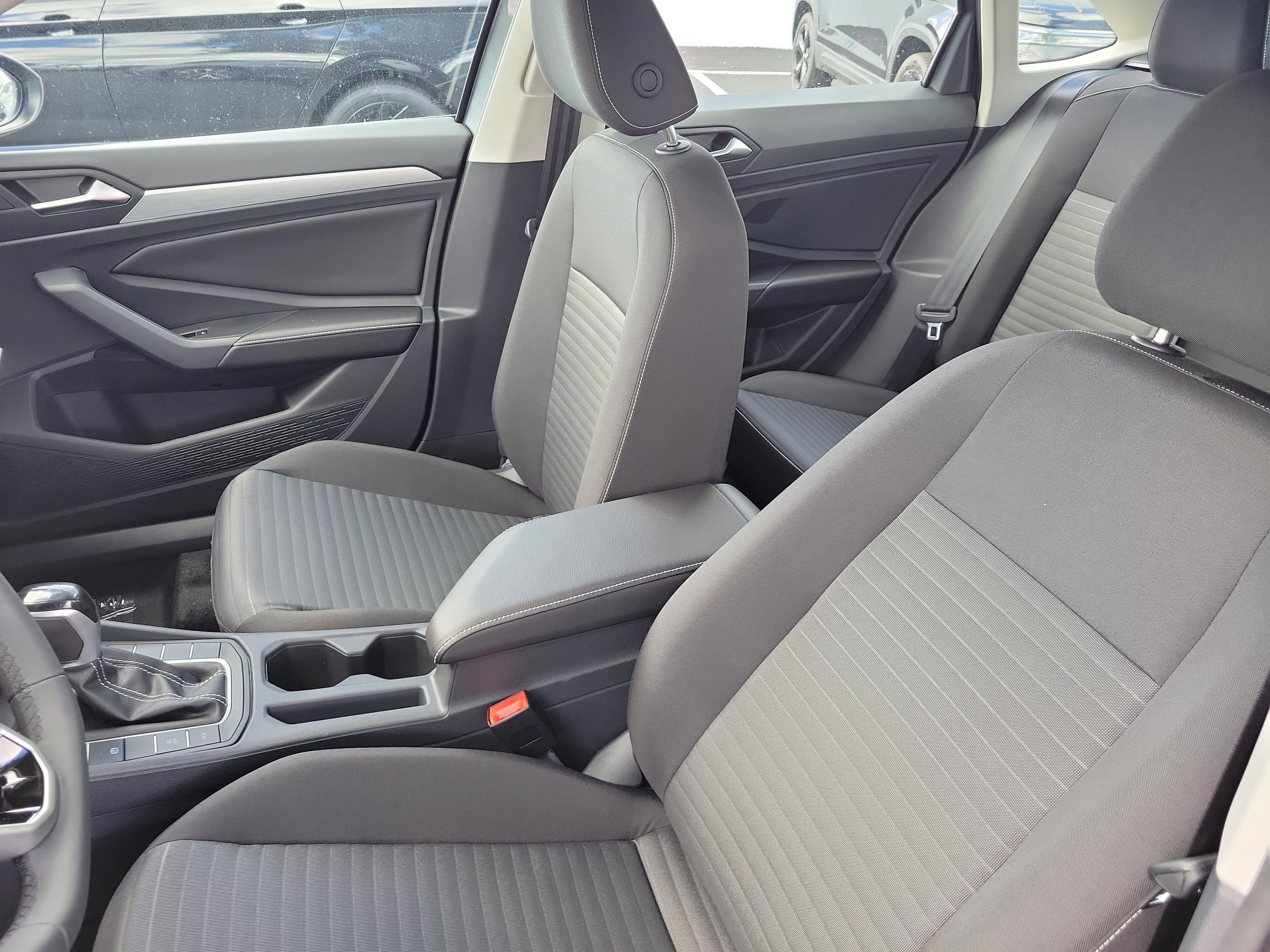 Volkswagen Jetta 1.5T S Fwd 4D Sedan - Thumbnail 19