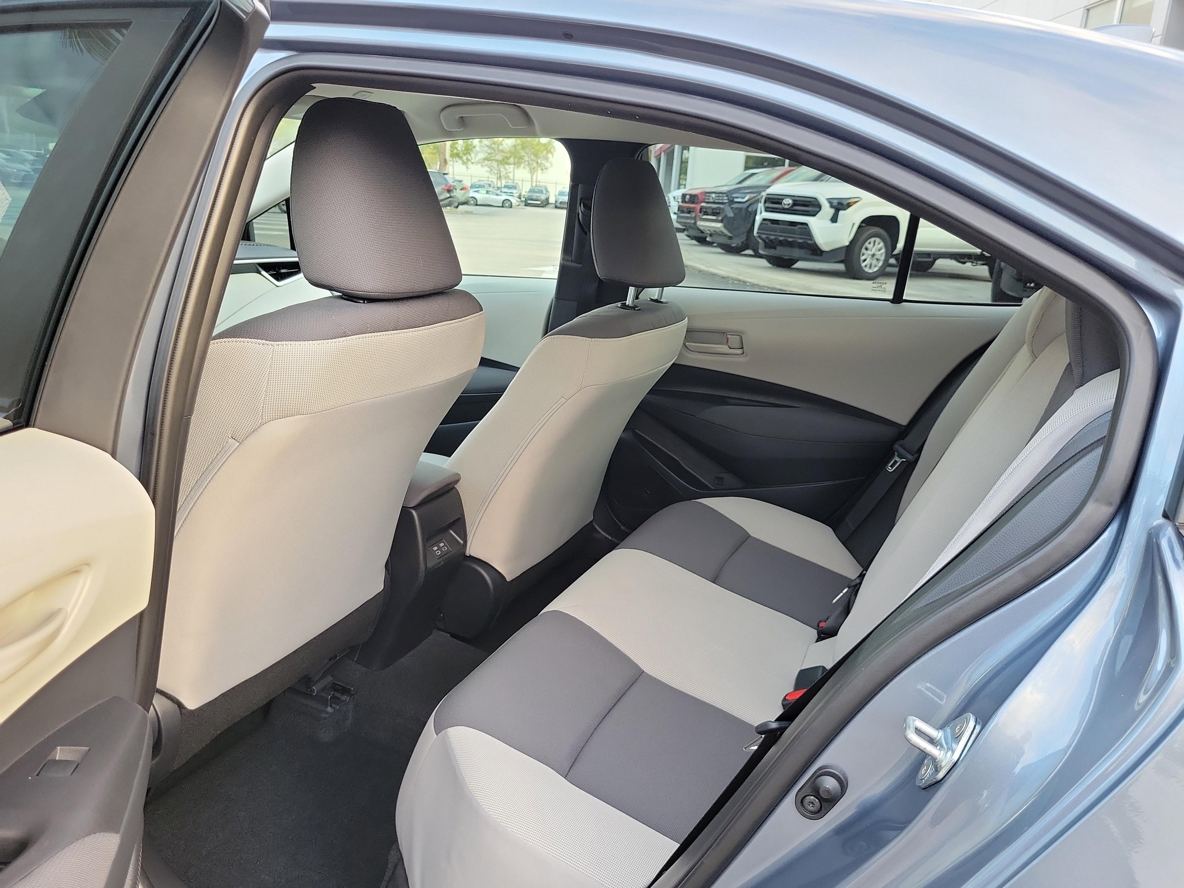 Toyota Corolla Le Fwd - Thumbnail 9