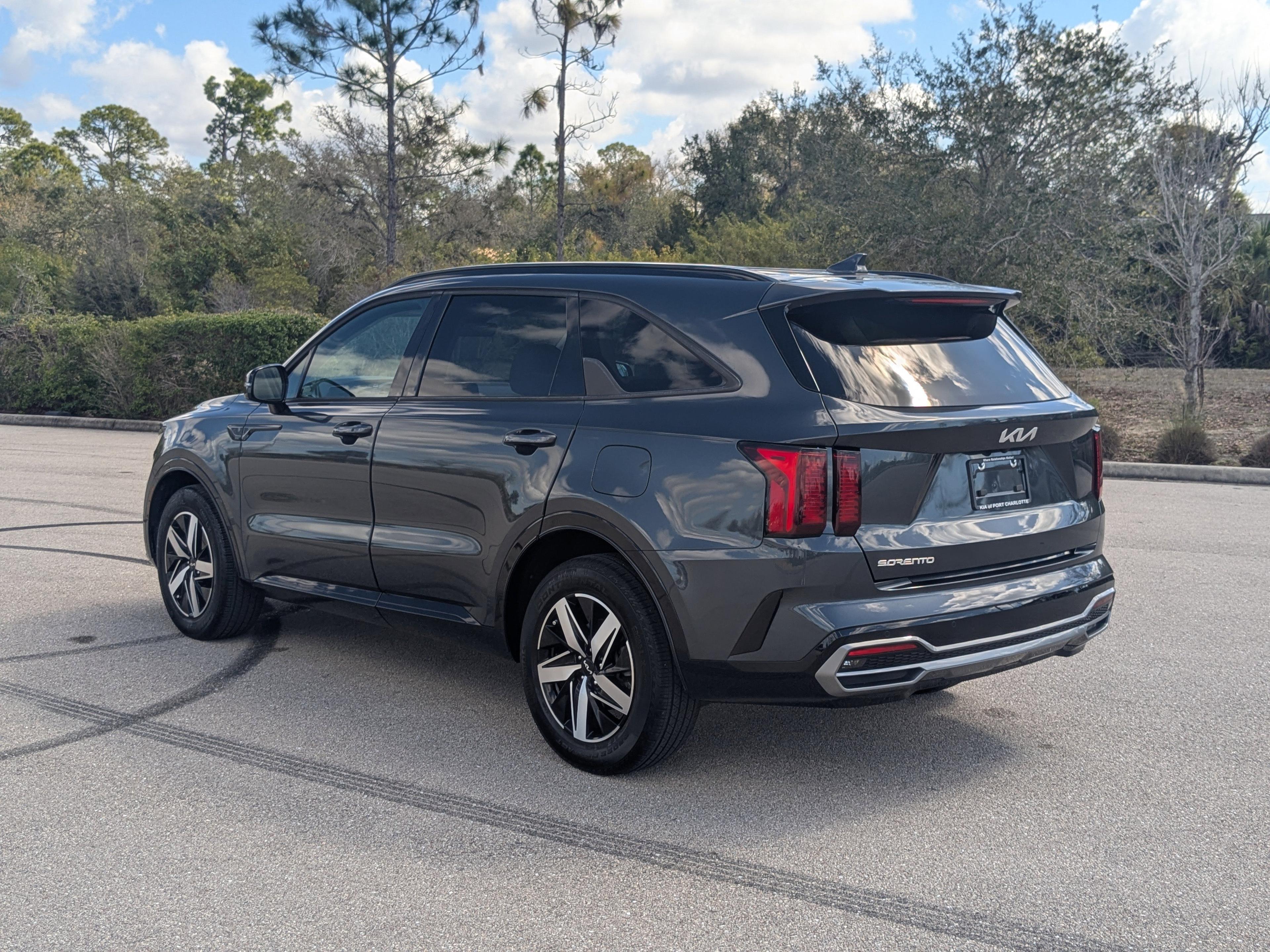 Kia Sorento S - Thumbnail 6