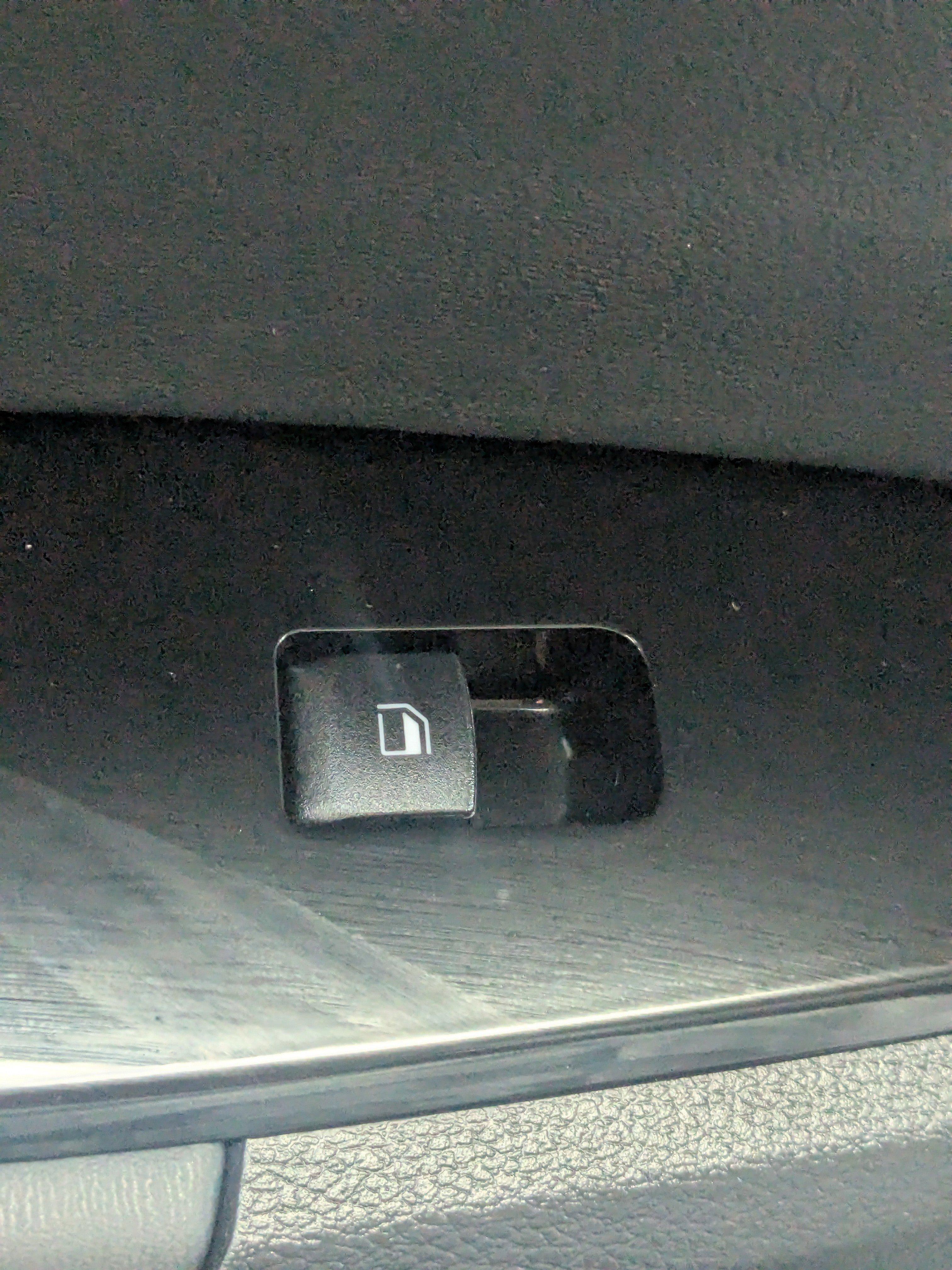 Kia Sportage Plug-In Hybrid X-Line - Thumbnail 18