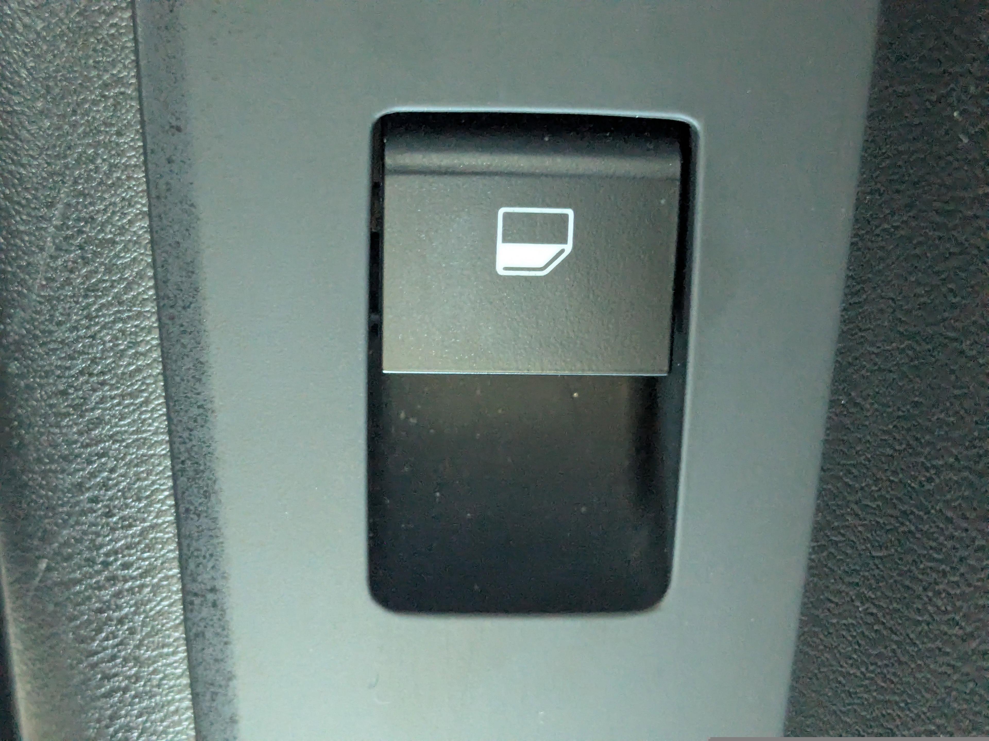 Kia Niro Lx - Thumbnail 16