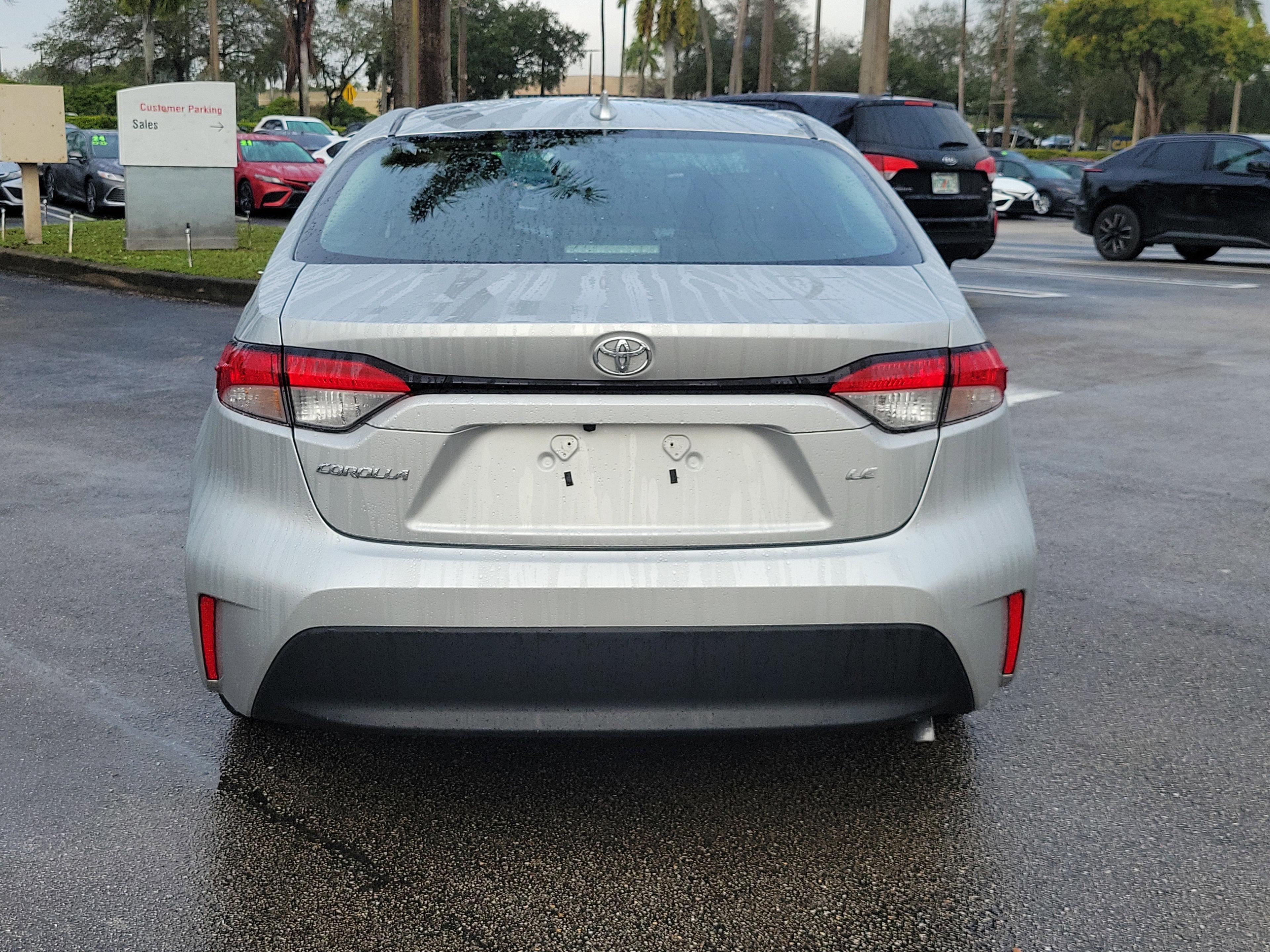 Toyota Corolla Le Fwd - Thumbnail 6