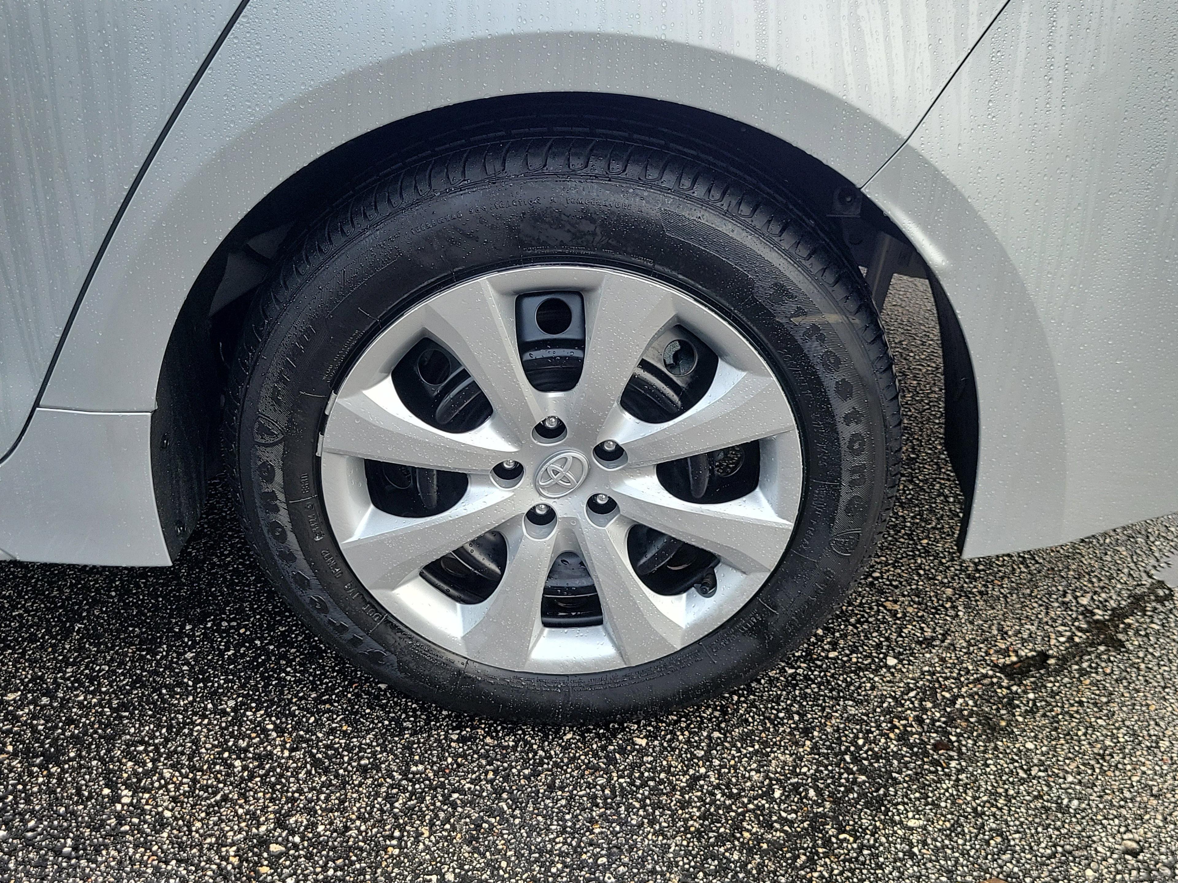 Toyota Corolla Le Fwd - Thumbnail 8