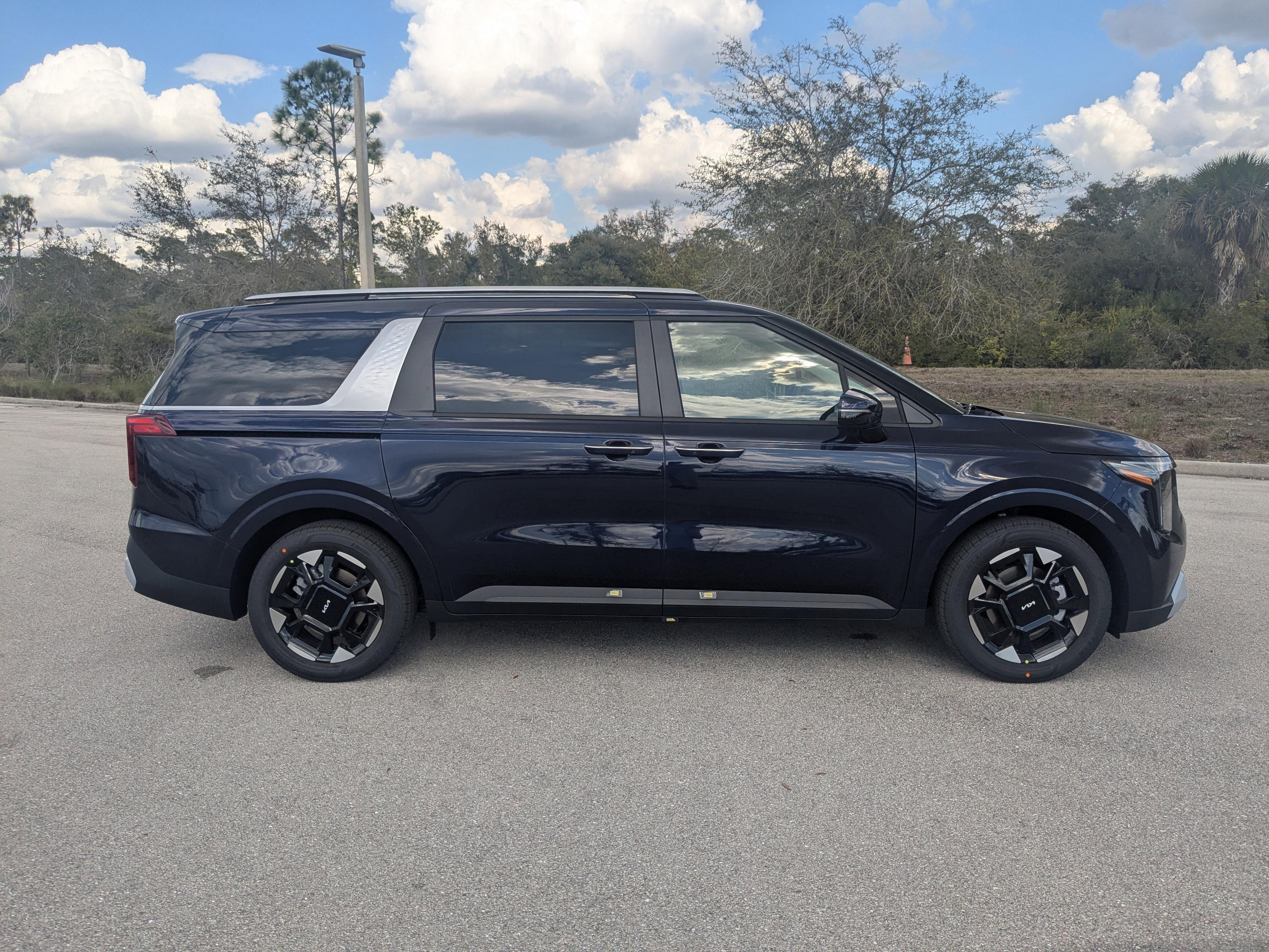 Kia Carnival Mpv Ex - Thumbnail 6