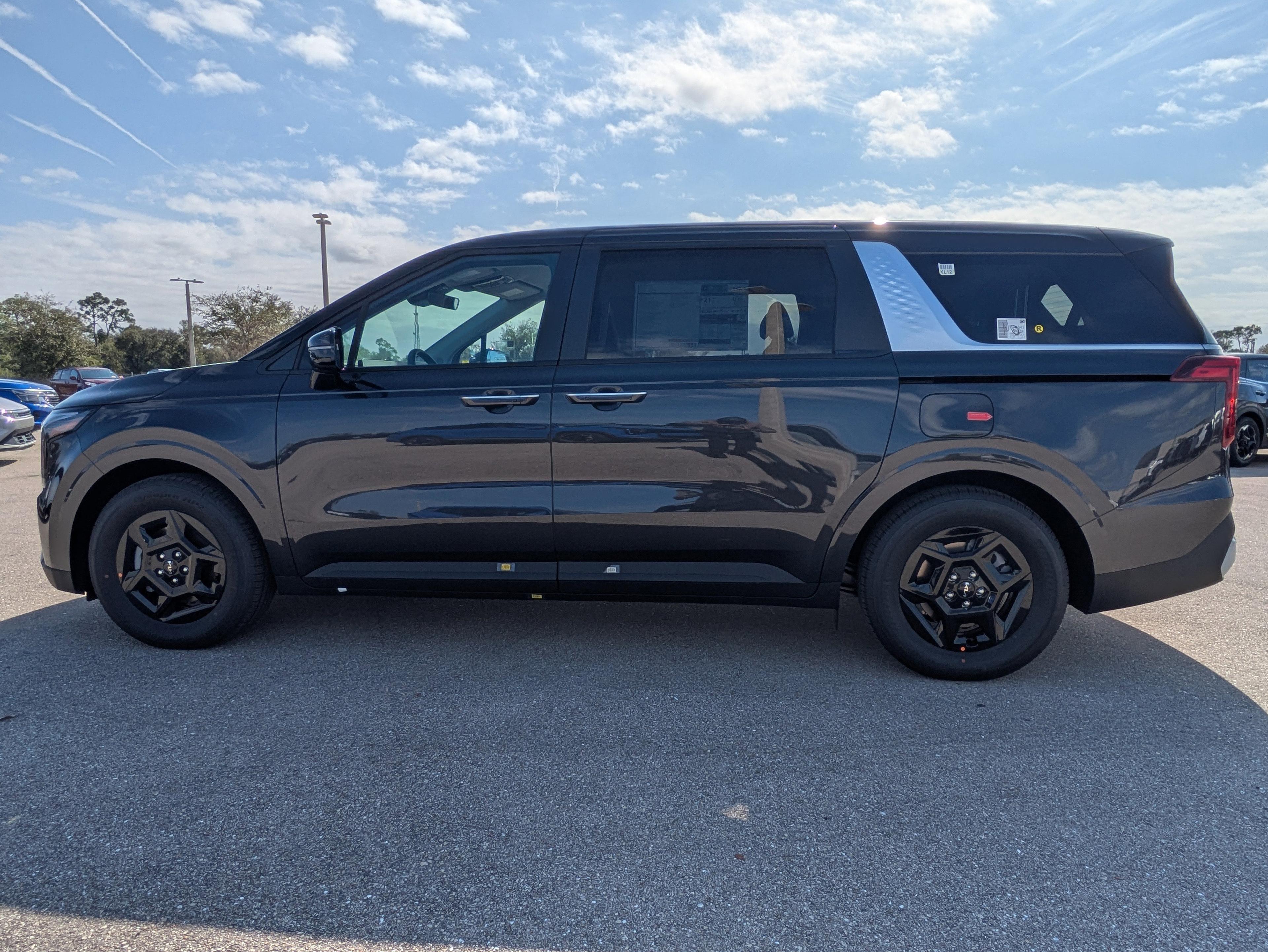 Kia Carnival Mpv Lxs - Thumbnail 9