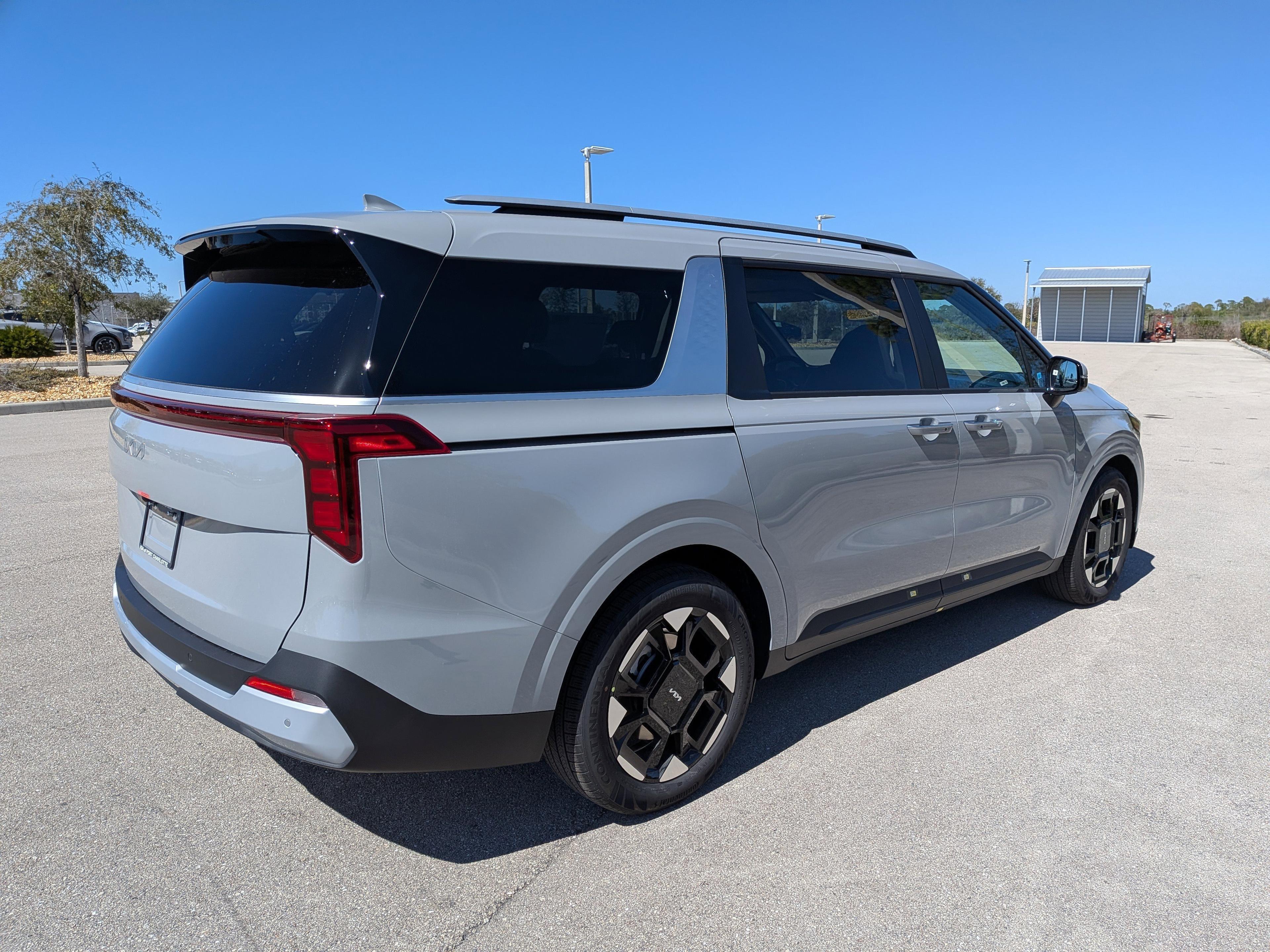 Kia Carnival Mpv Ex - Thumbnail 6