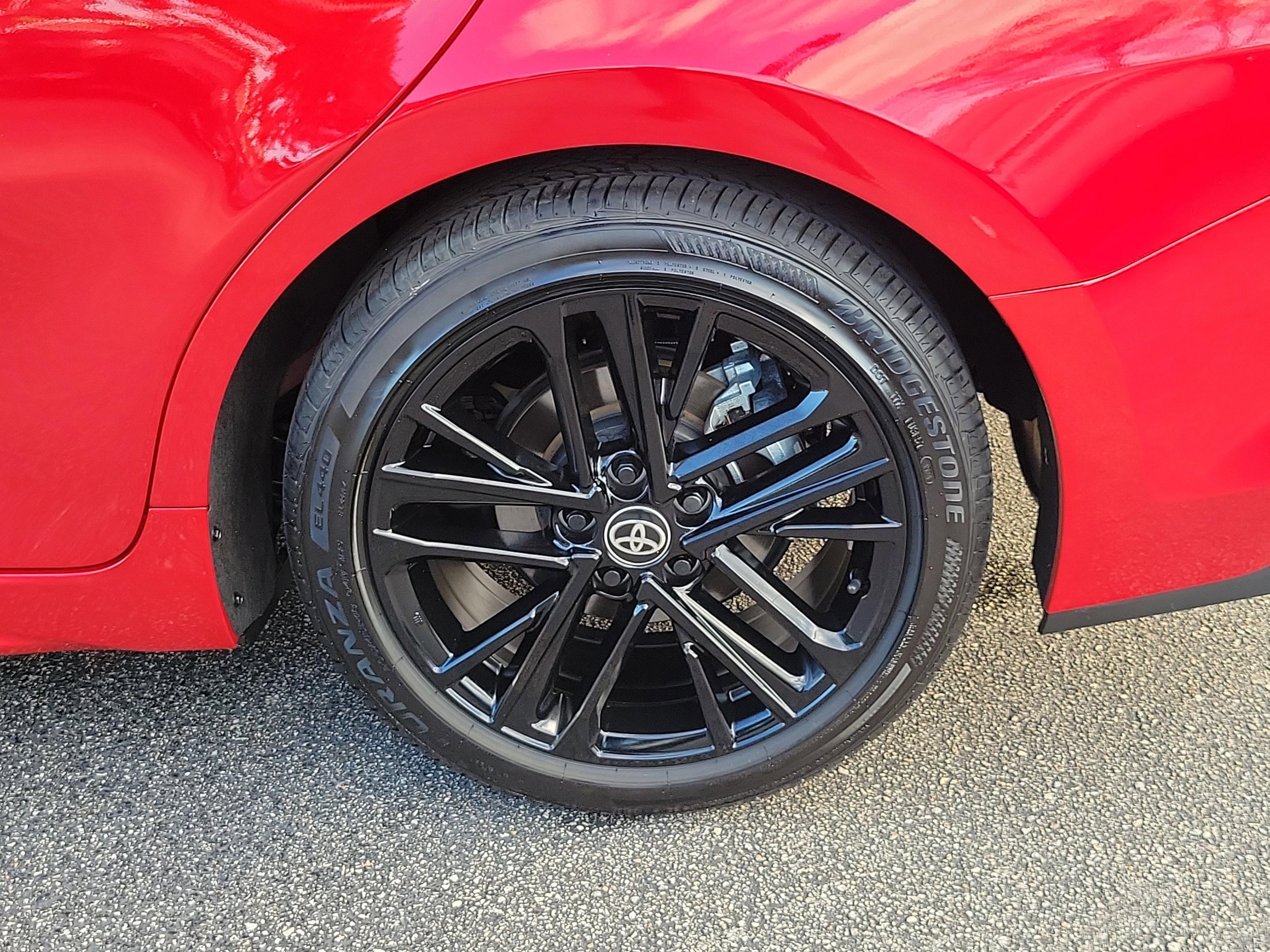 Toyota Camry Se Fwd - Thumbnail 8