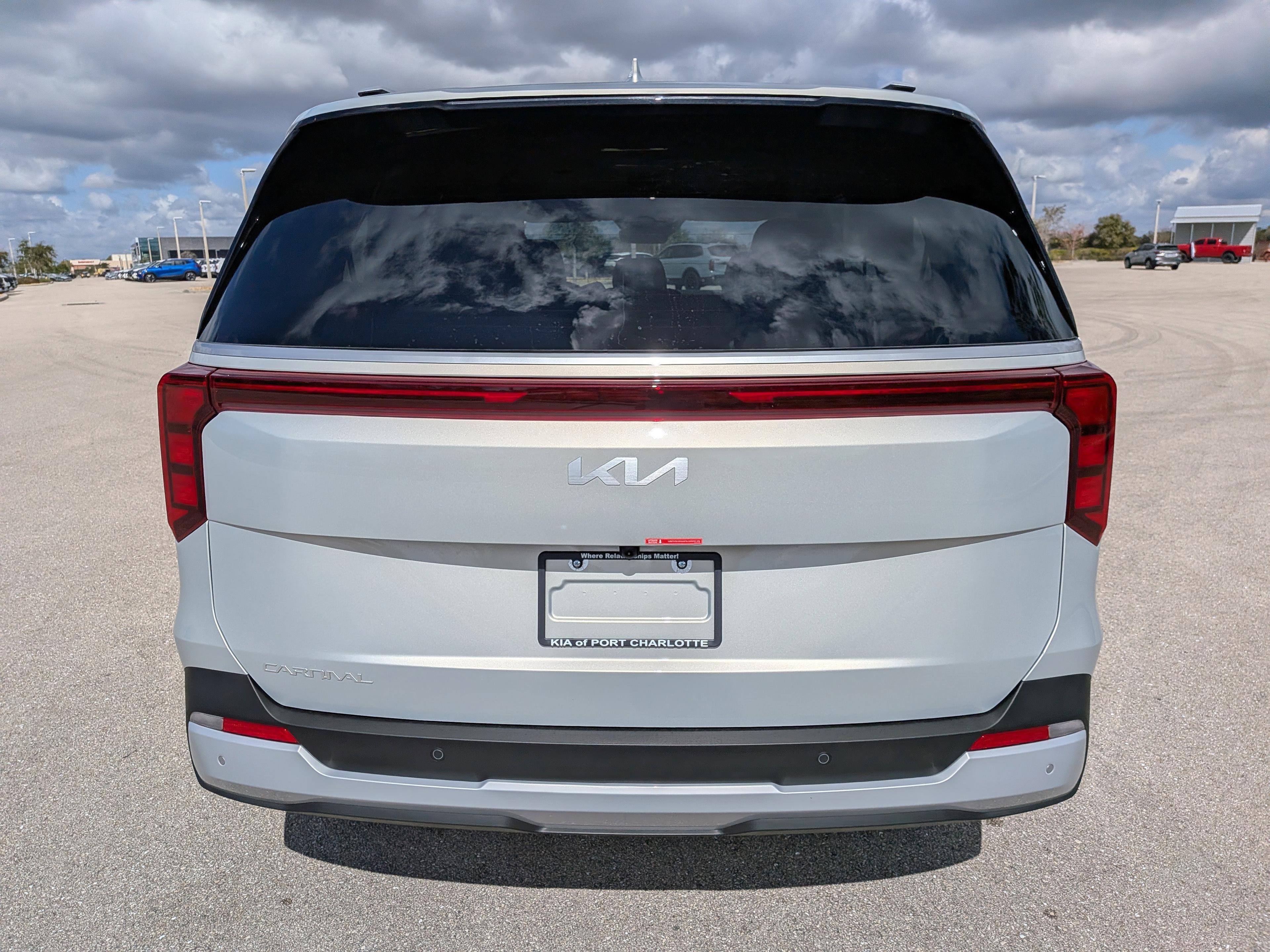 Kia Carnival Mpv Ex - Thumbnail 5