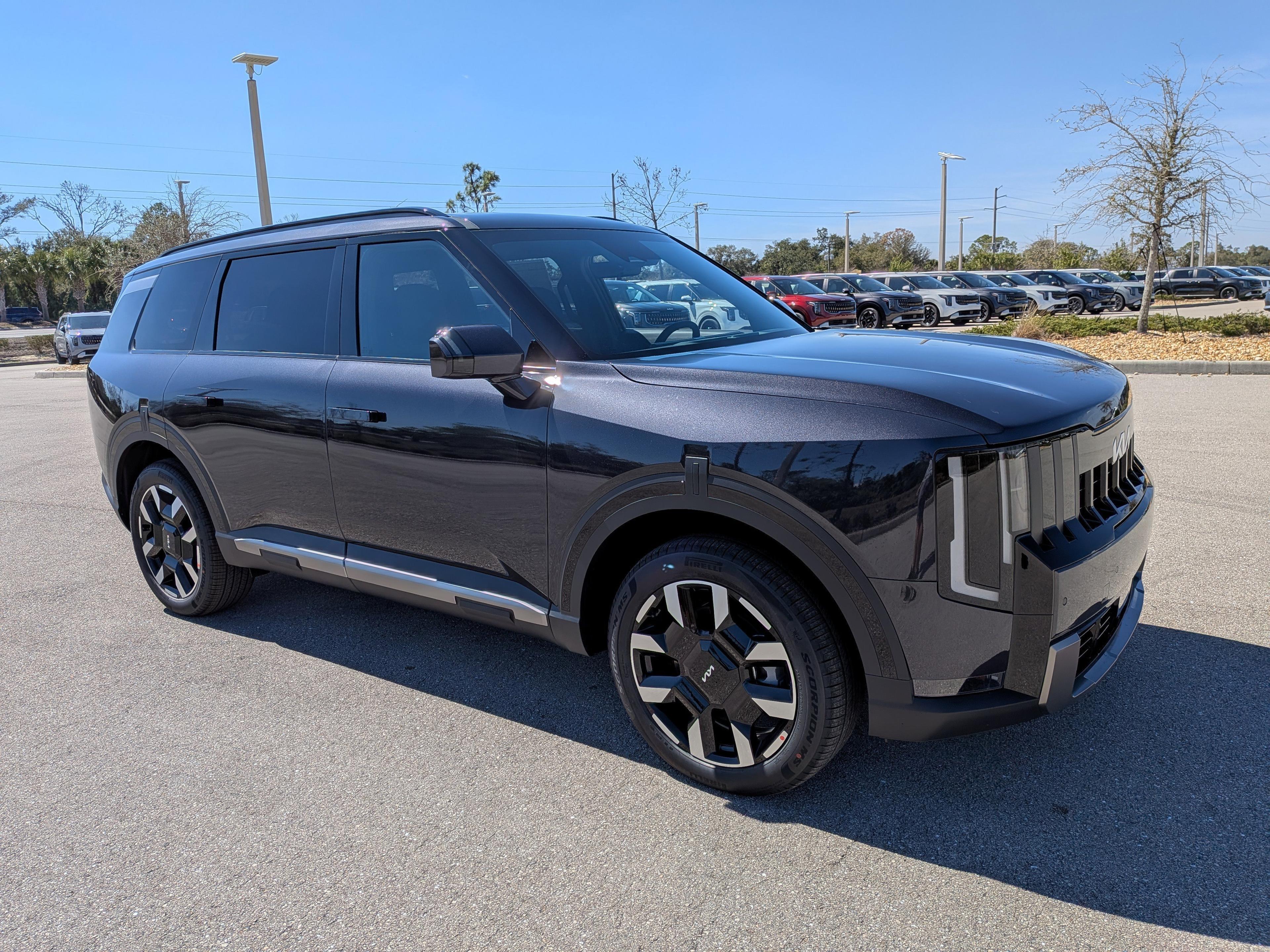 Kia Telluride S - Thumbnail 3