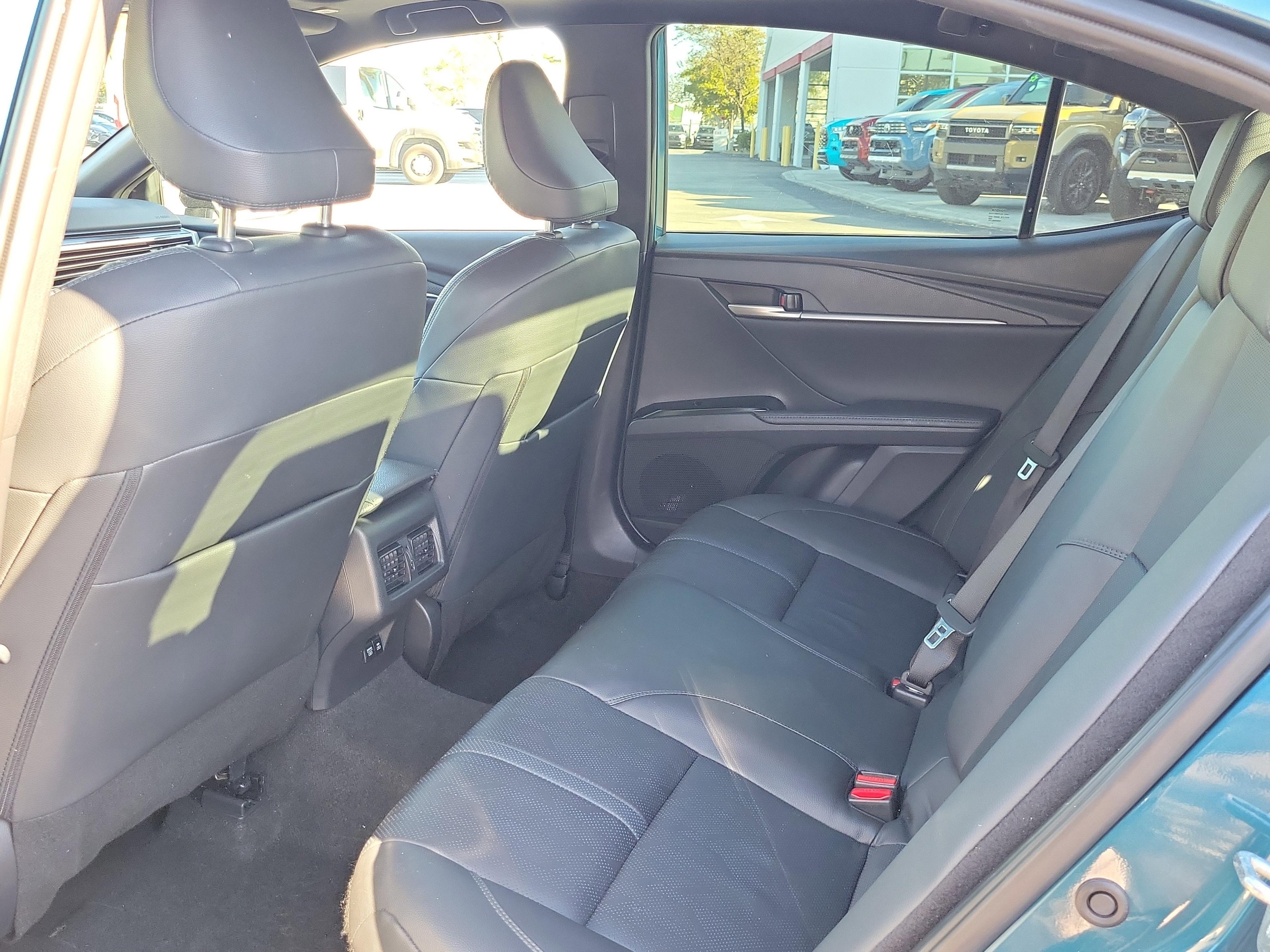 Toyota Camry Xse Fwd - Thumbnail 10