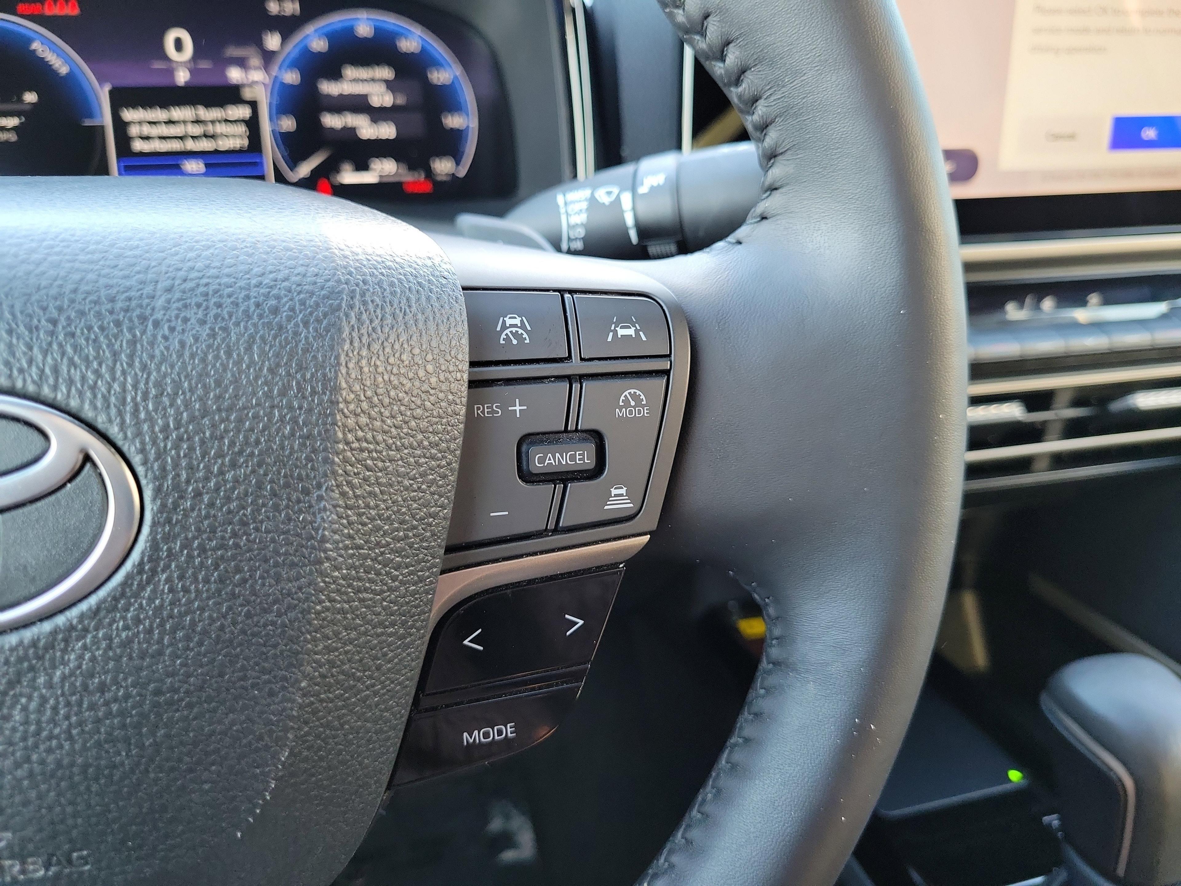 Toyota Camry Xse Fwd - Thumbnail 18