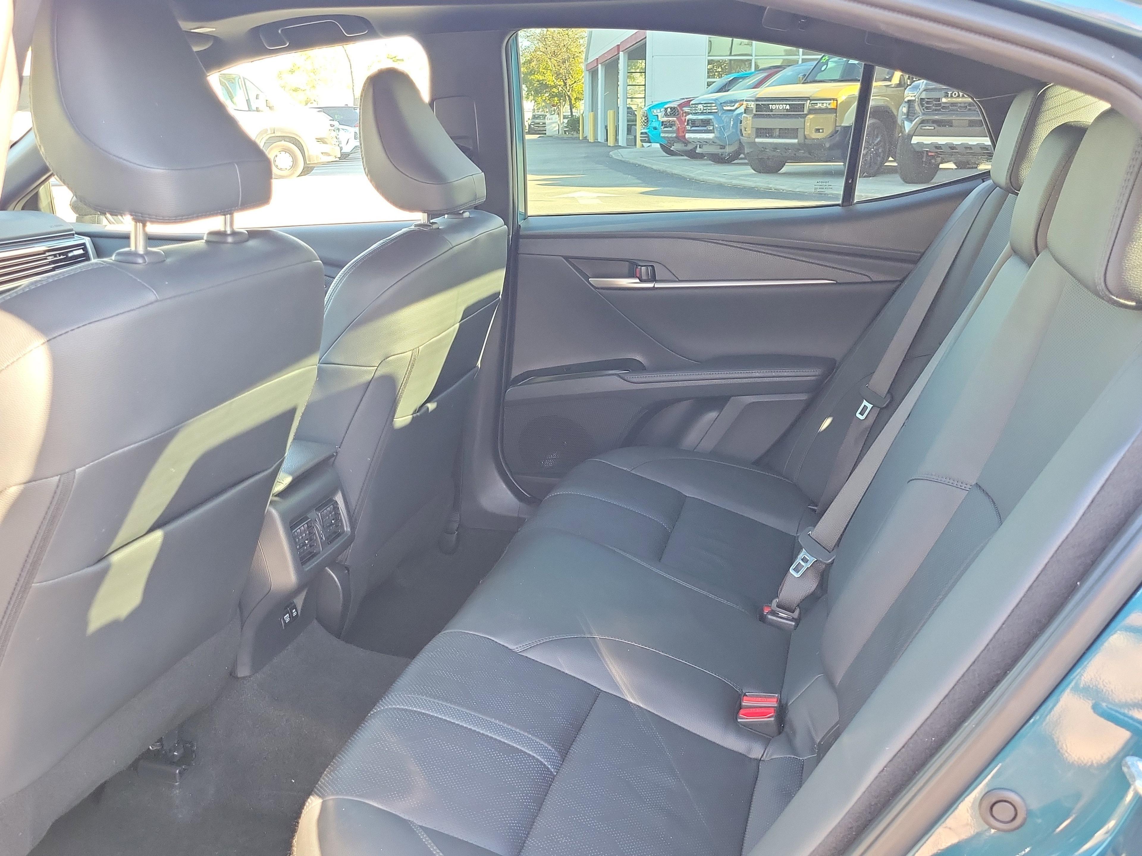 Toyota Camry Xse Fwd - Thumbnail 11